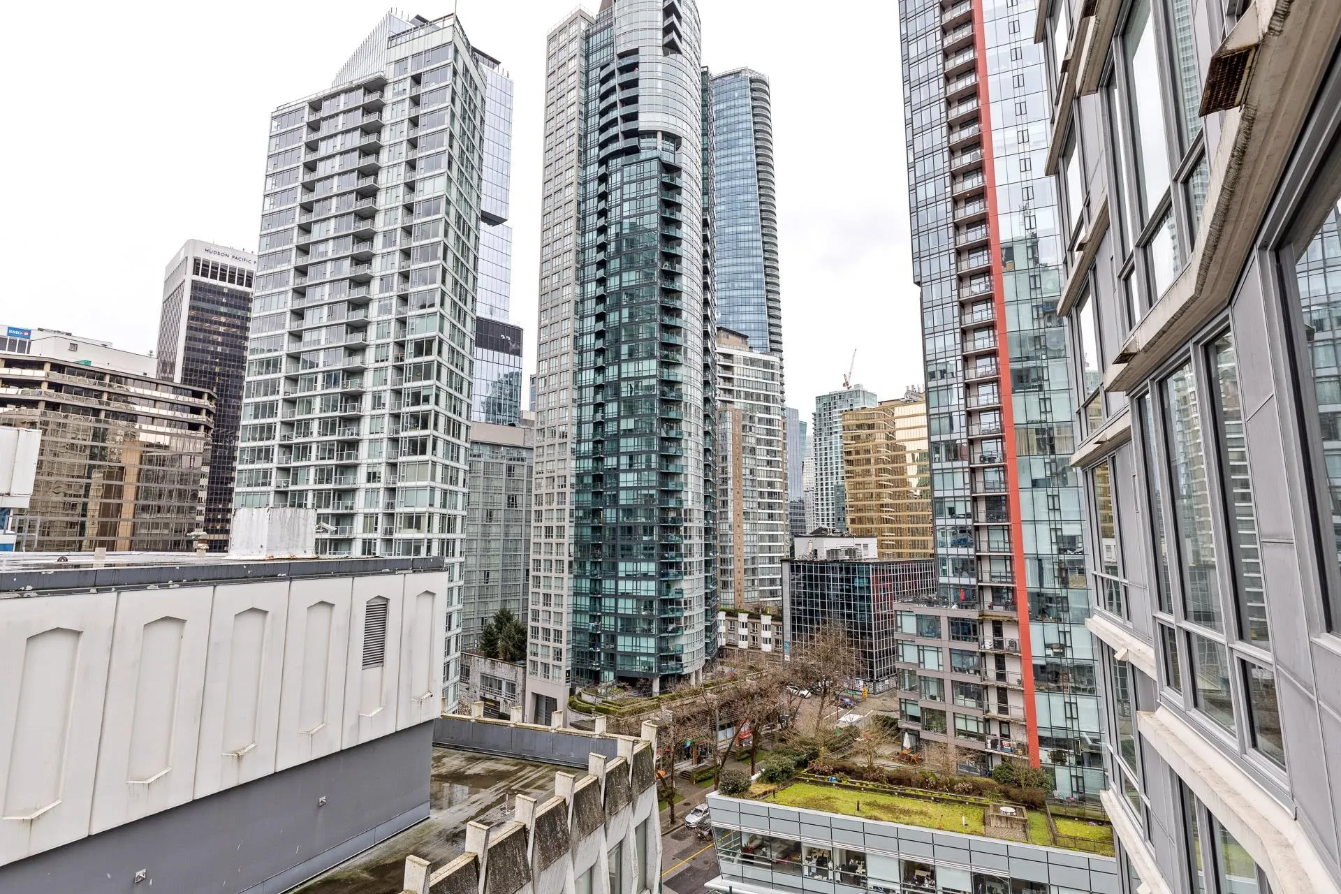 1228 W Hastings Street #1401