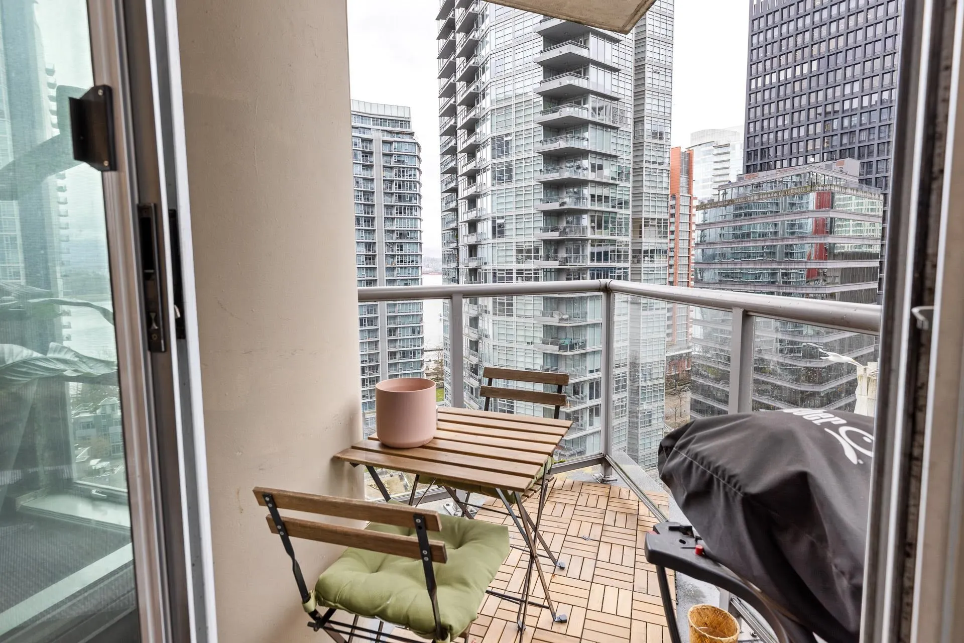1228 W Hastings Street #1401