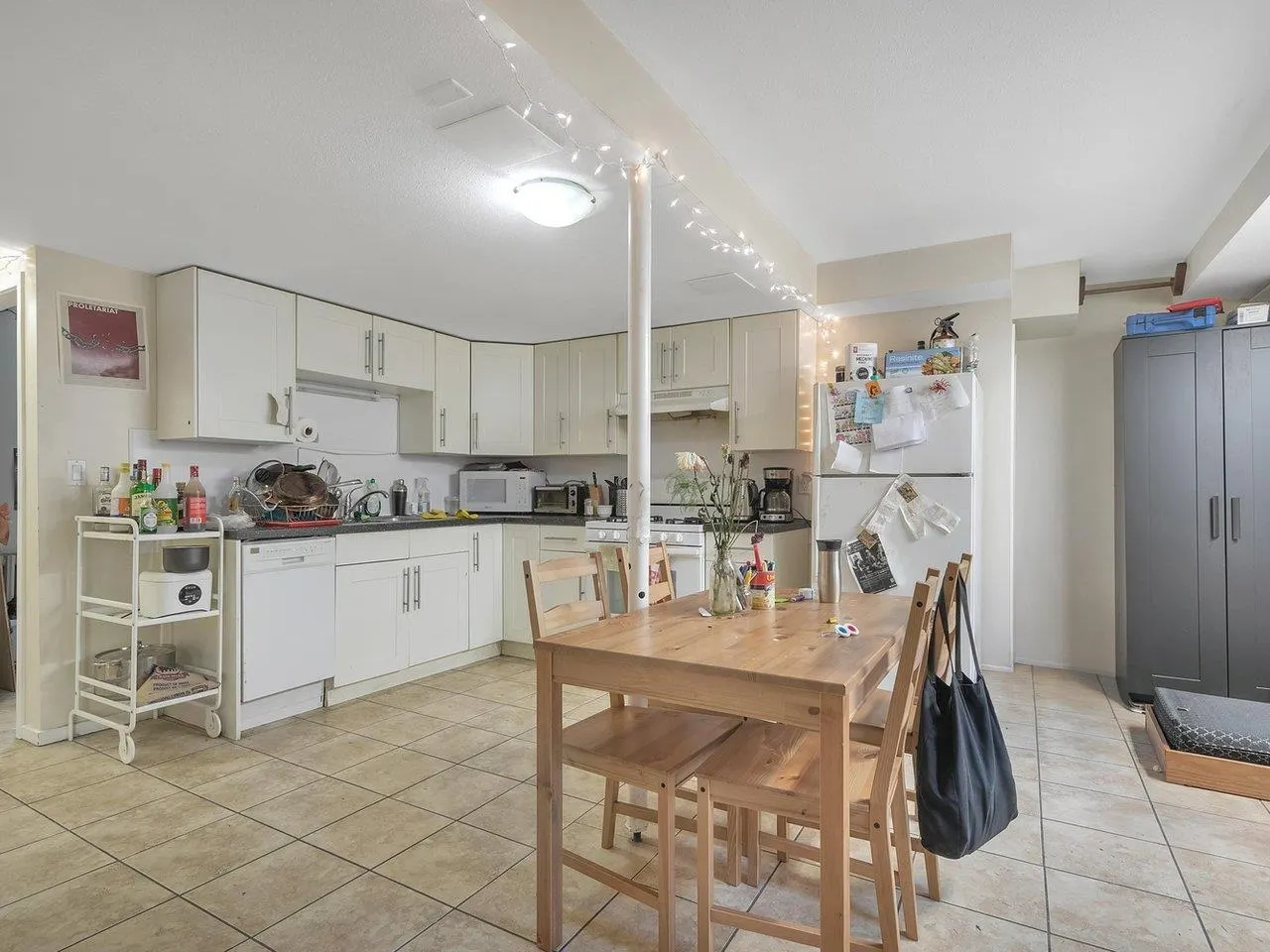 482 W 17th Avenue