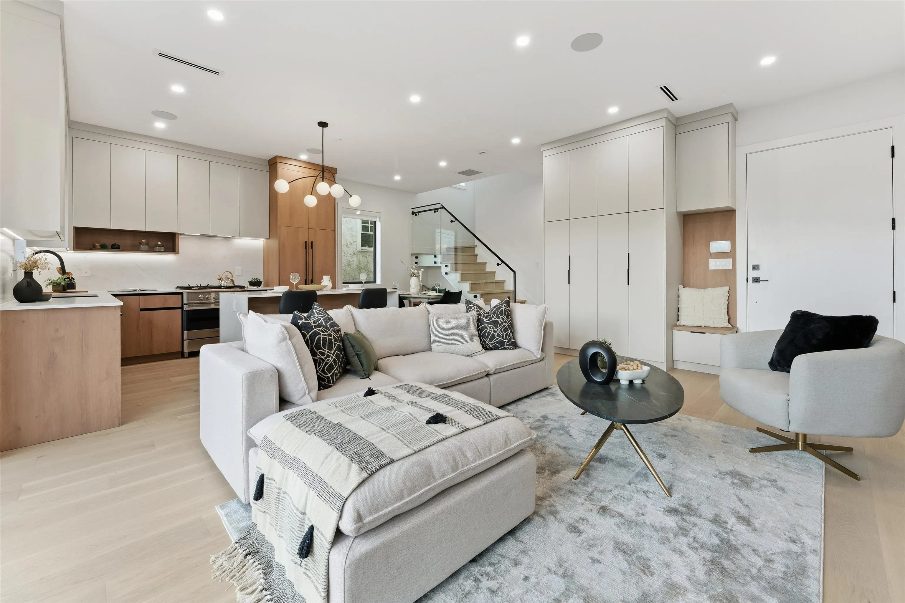 3218 W 38th Avenue #2