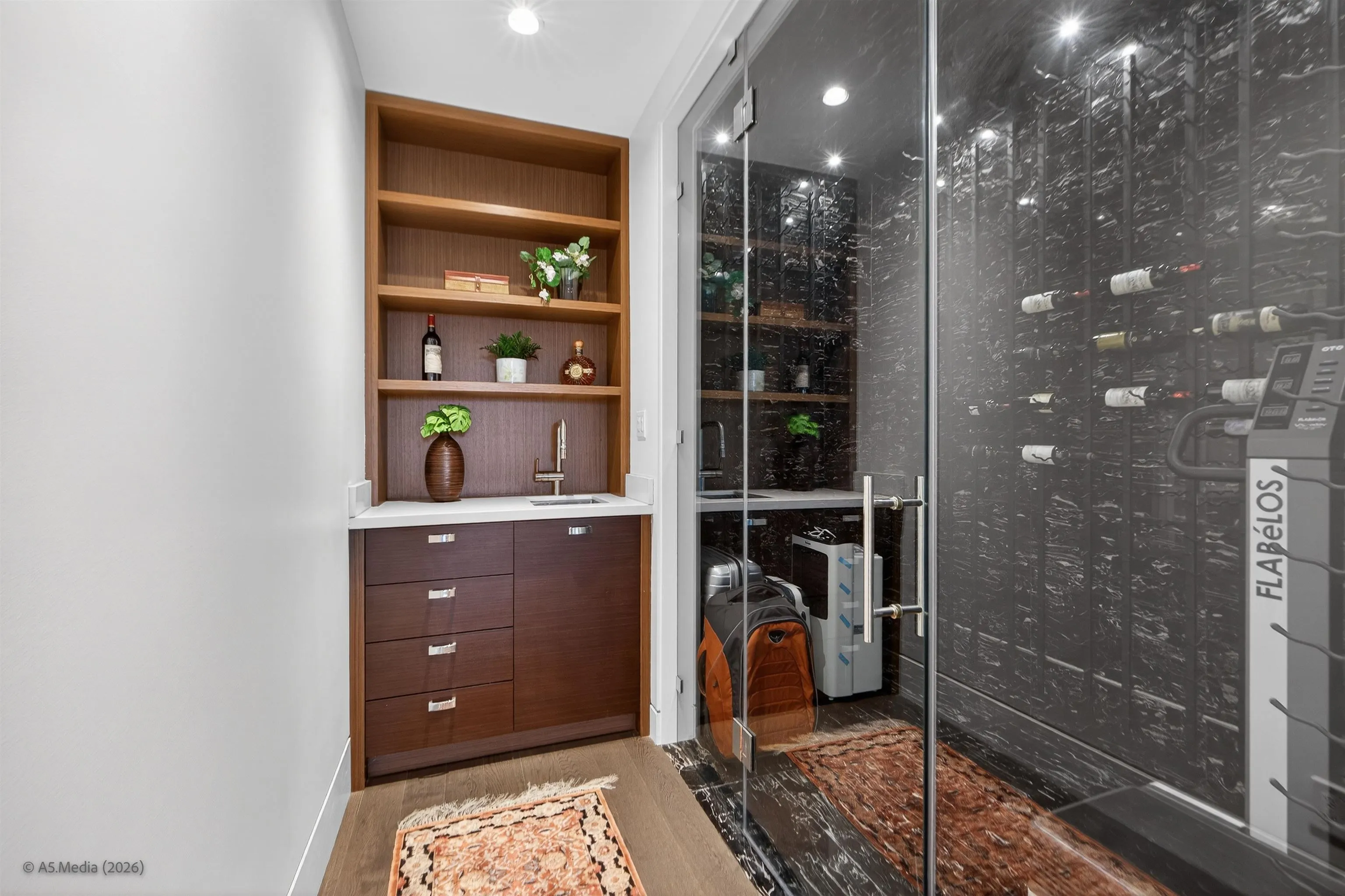 4350 Locarno Crescent