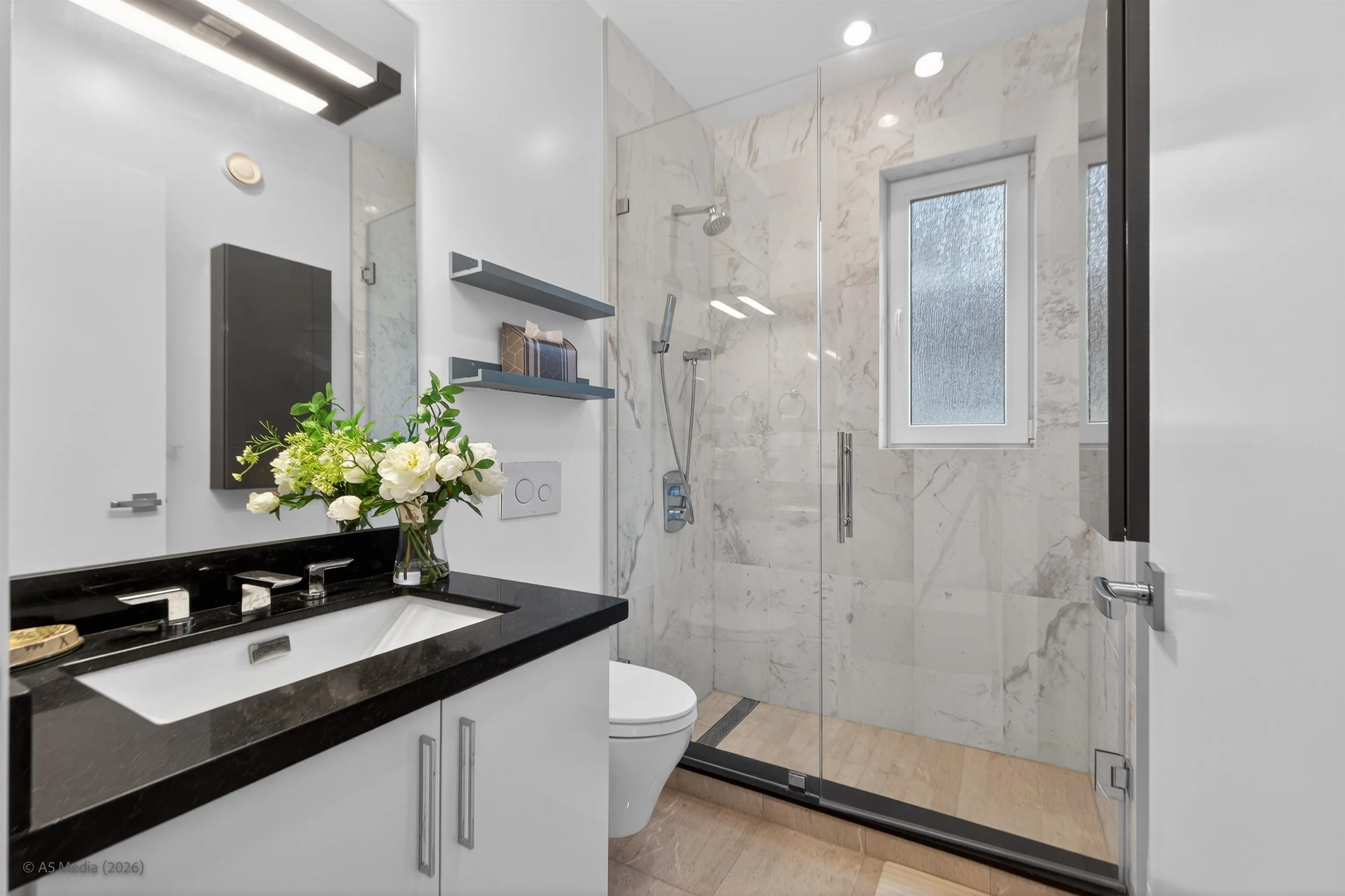 4350 Locarno Crescent