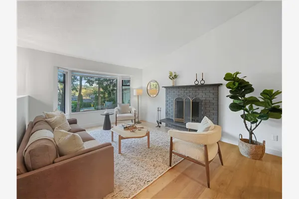 1777 Caledonia Avenue