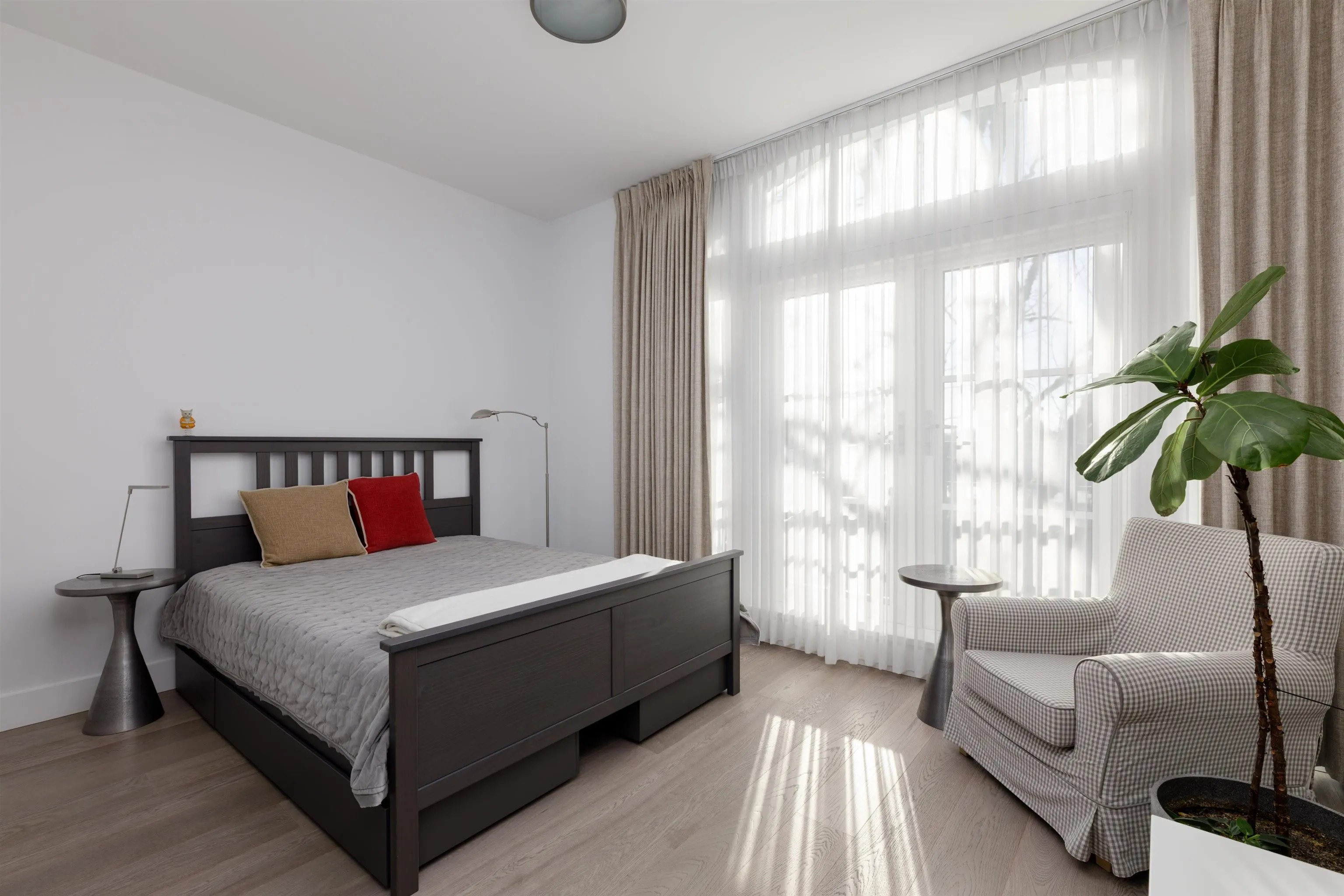 1009 Laurier Avenue #304