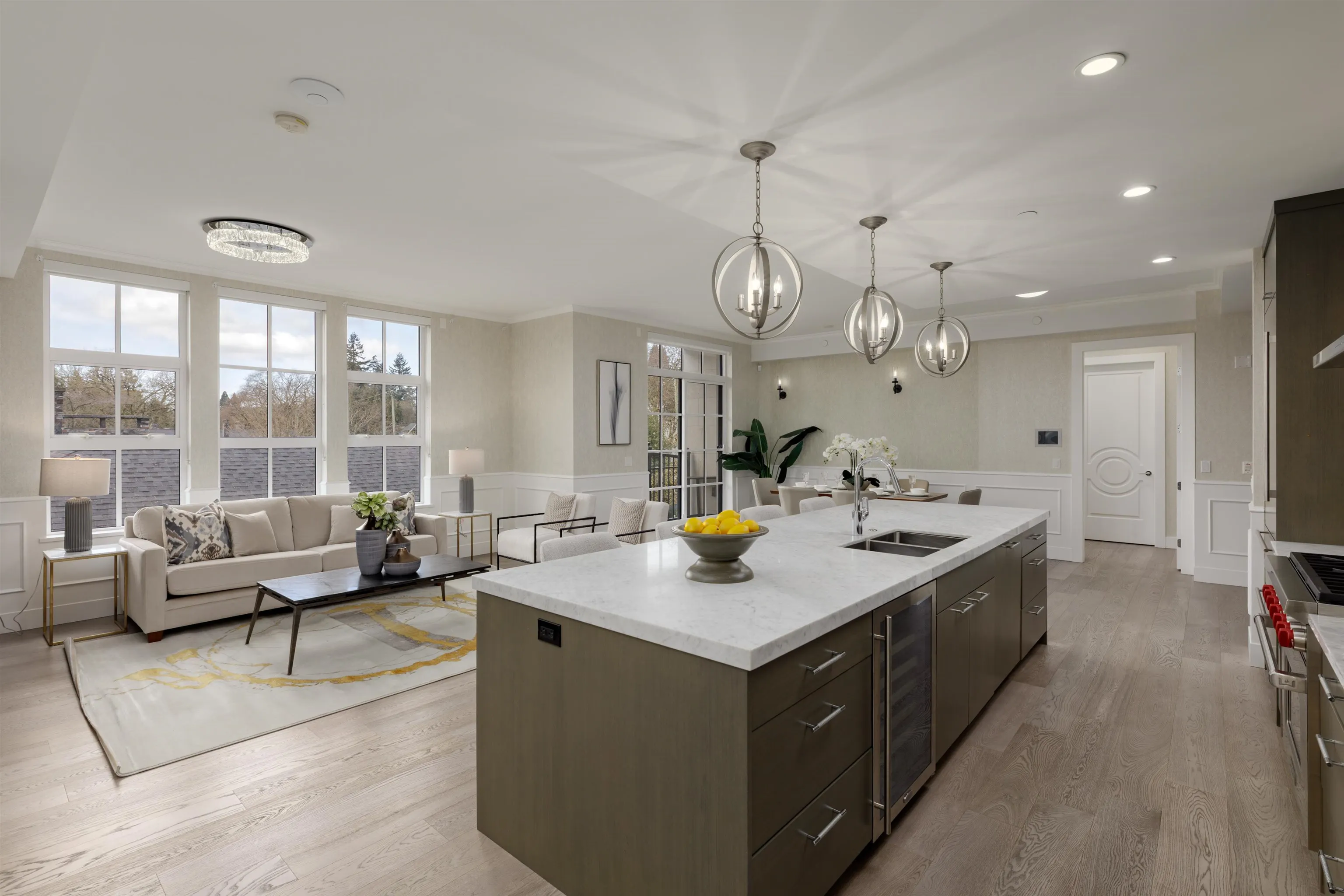 1009 Laurier Avenue #304