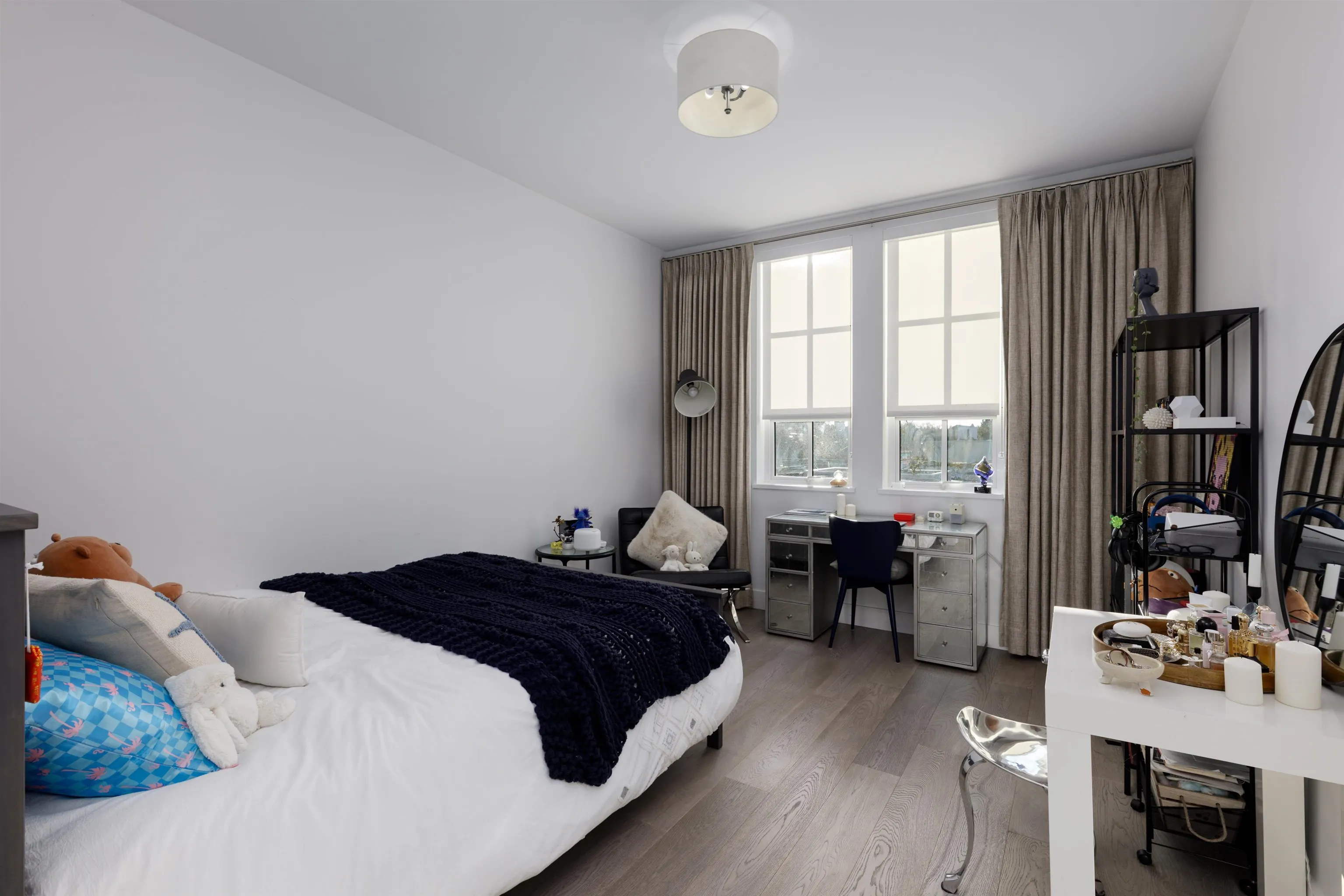 1009 Laurier Avenue #304