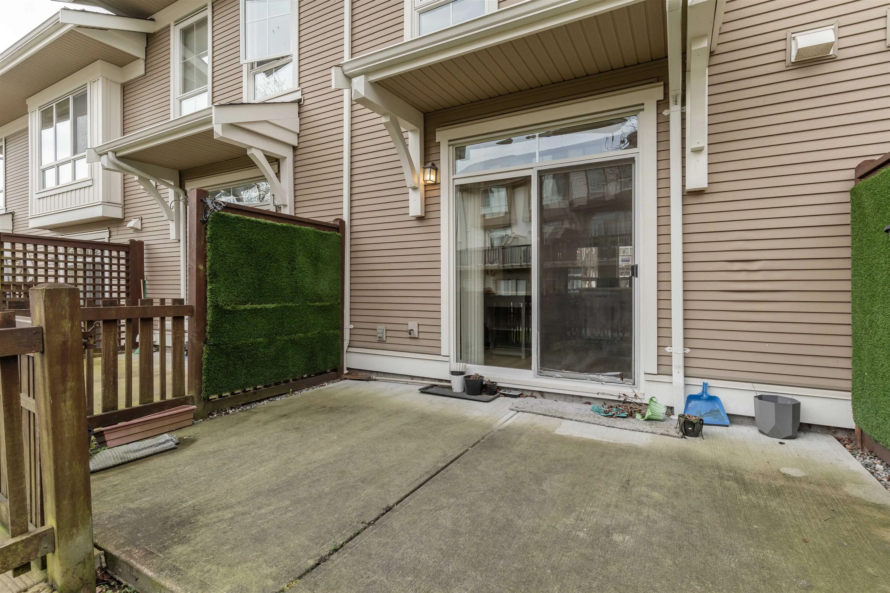 19505 68a Avenue #118