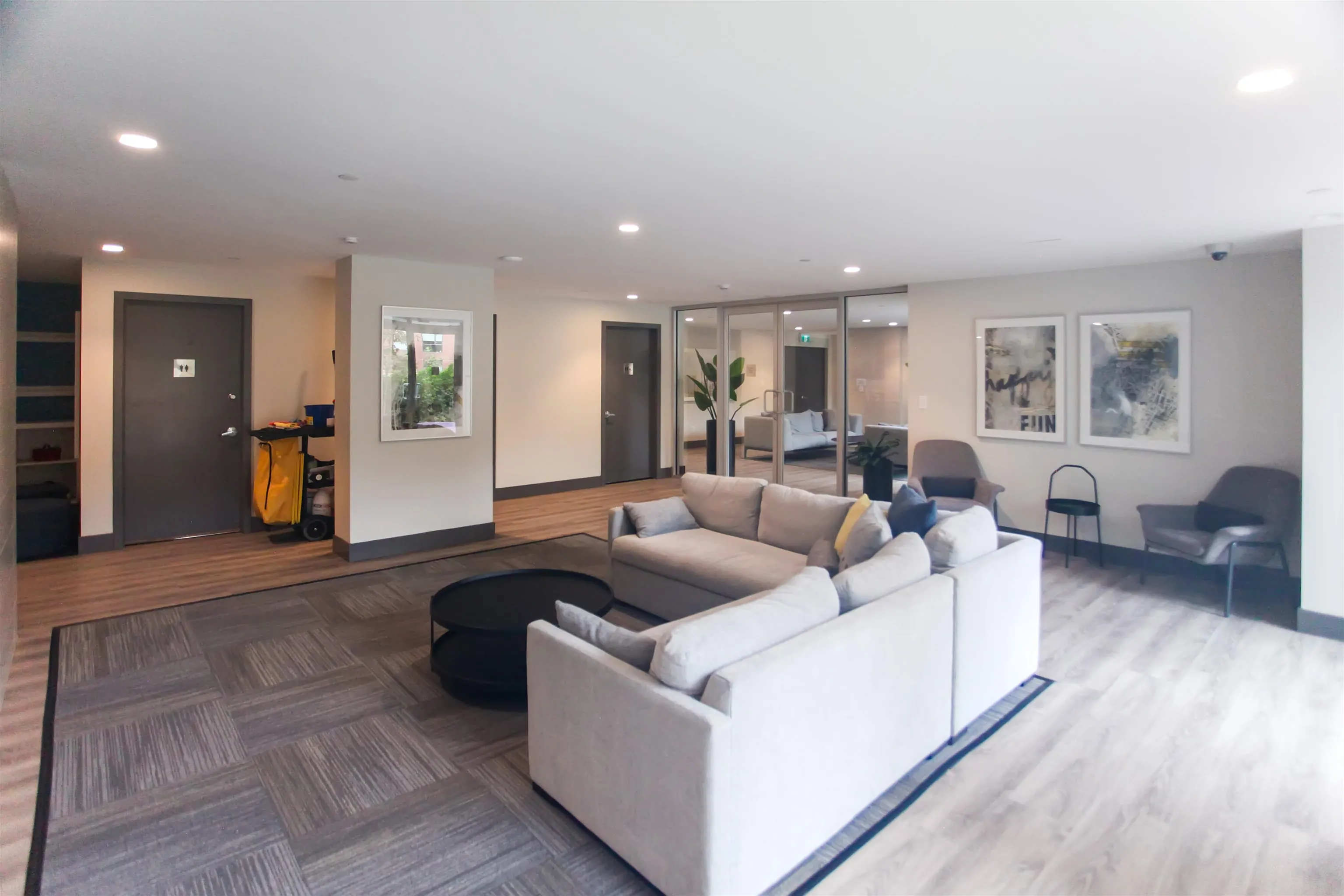 3581 E Kent Avenue North #1602