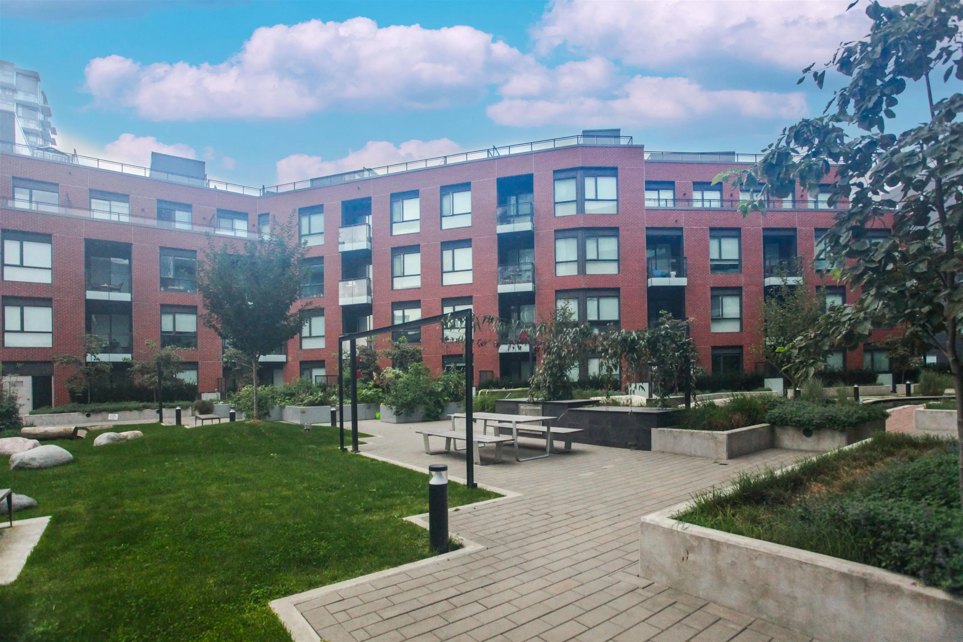 3581 E Kent Avenue North #1602