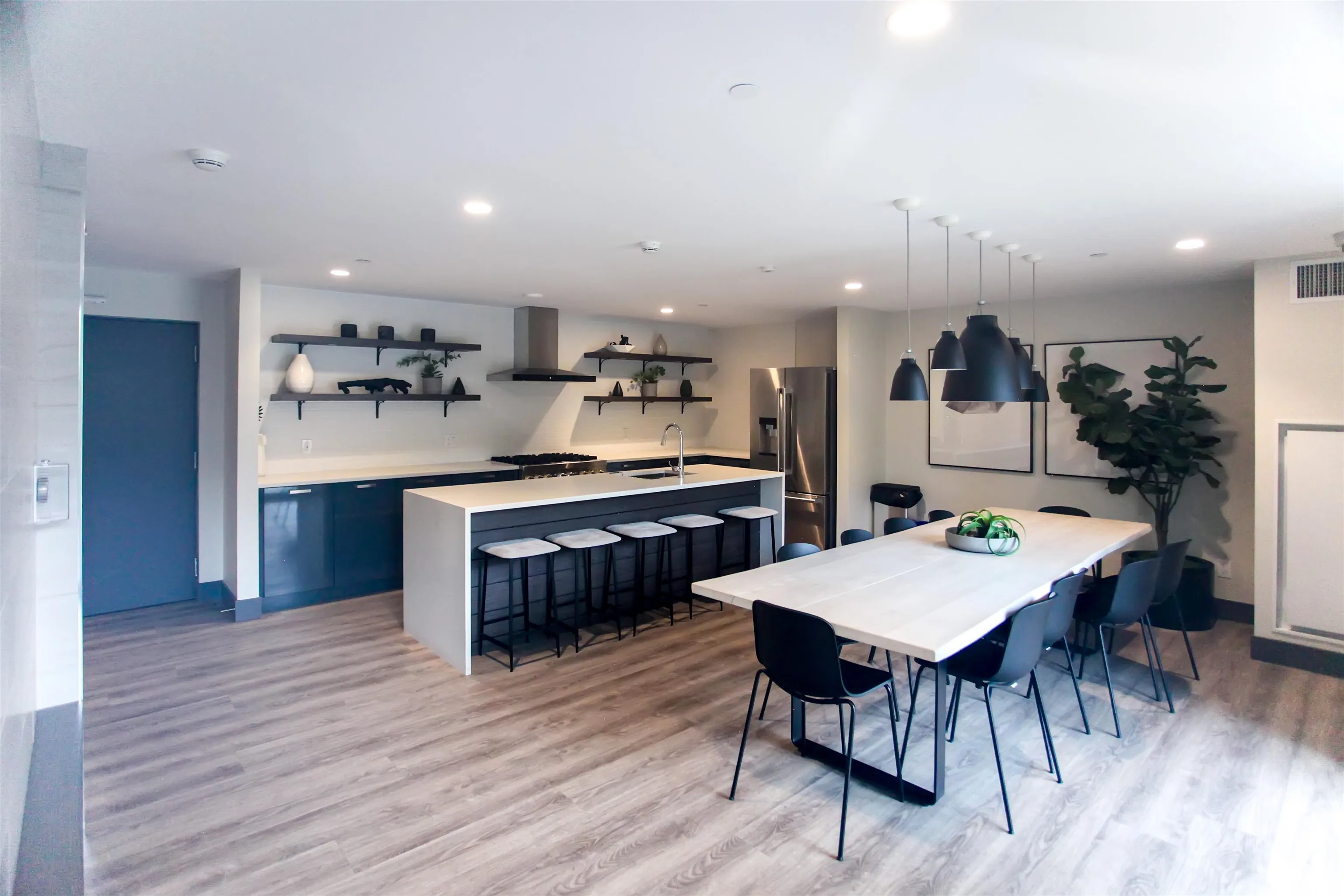 3581 E Kent Avenue North #1602
