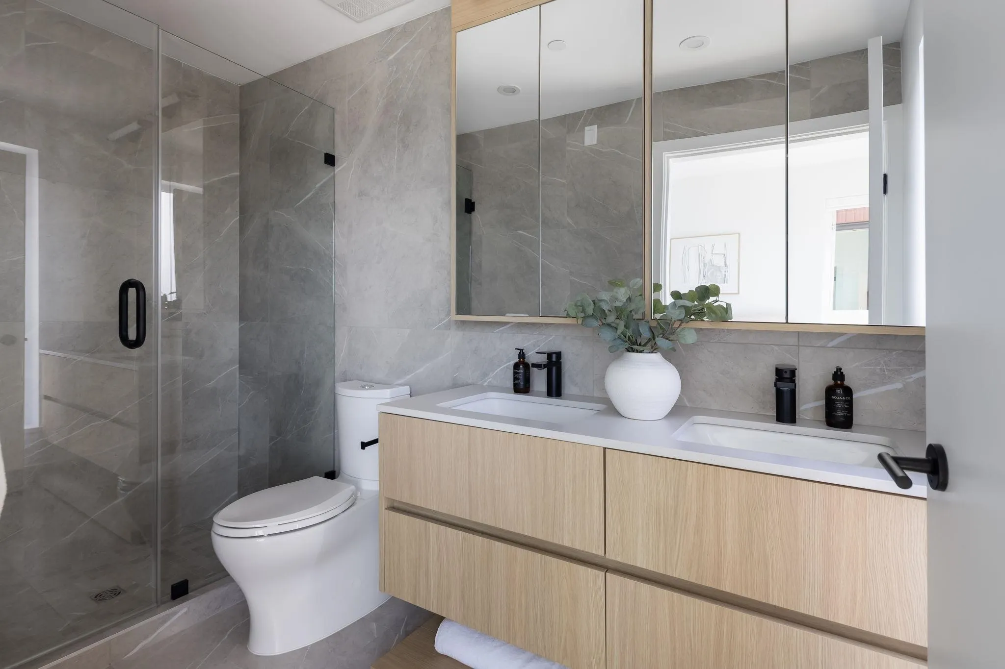 715 W 49th Avenue #213