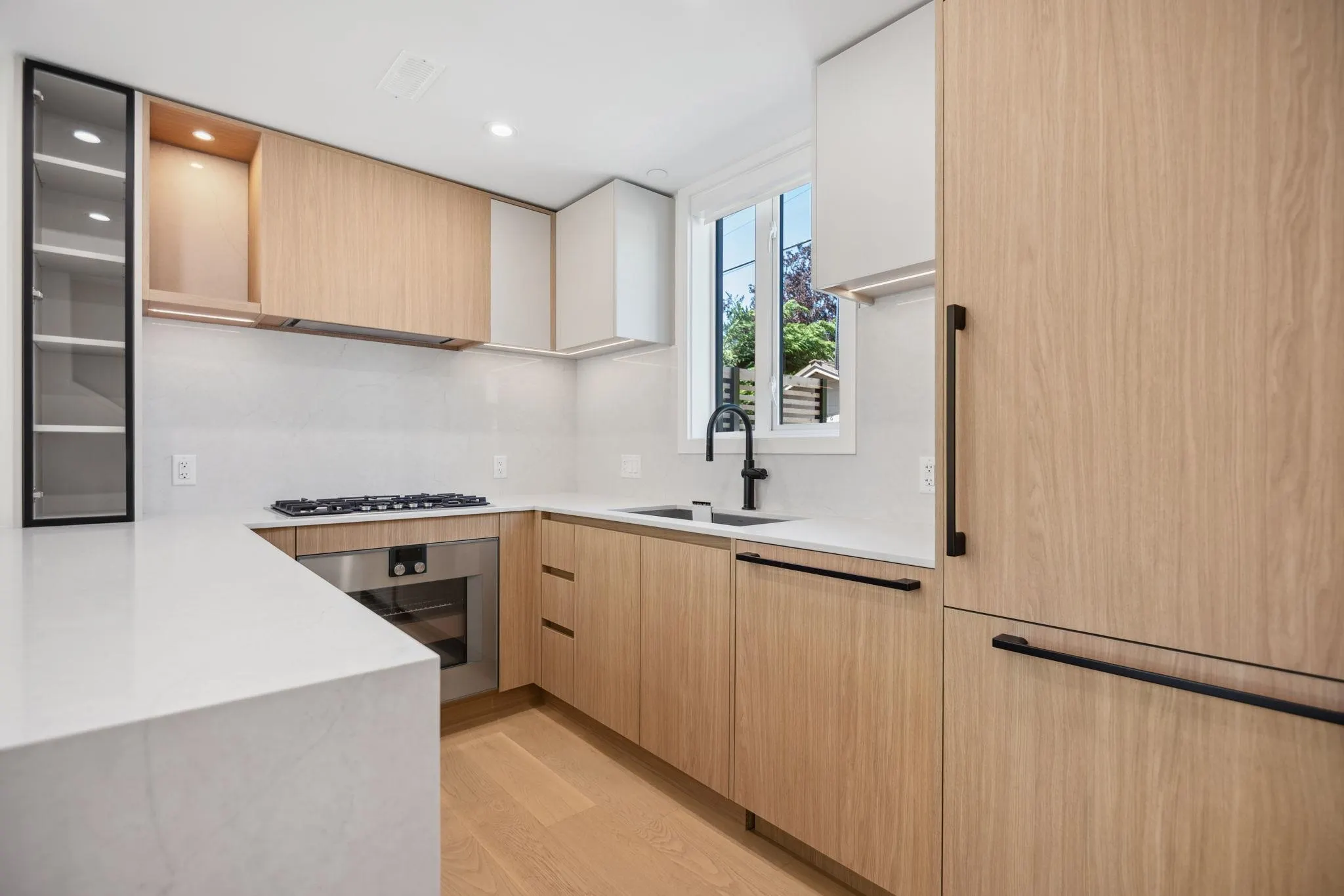 725 W 49 Avenue #123