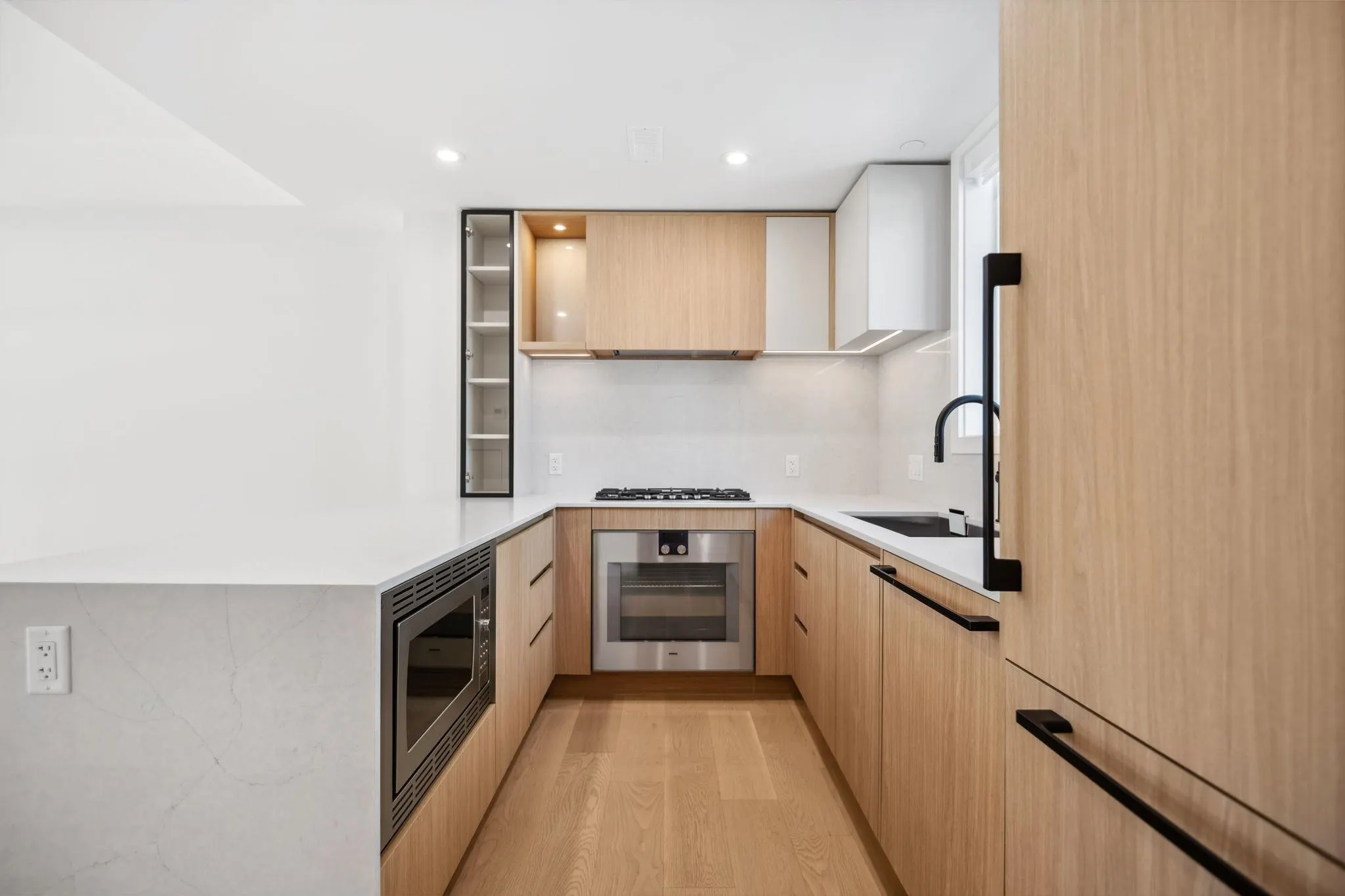 725 W 49 Avenue #123