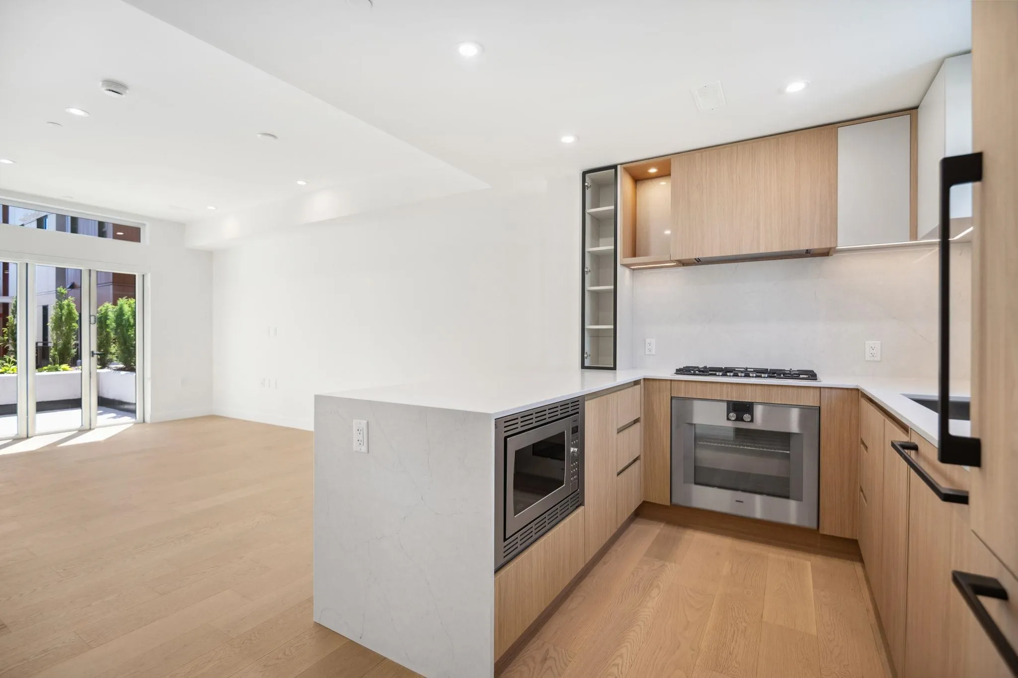 725 W 49 Avenue #123