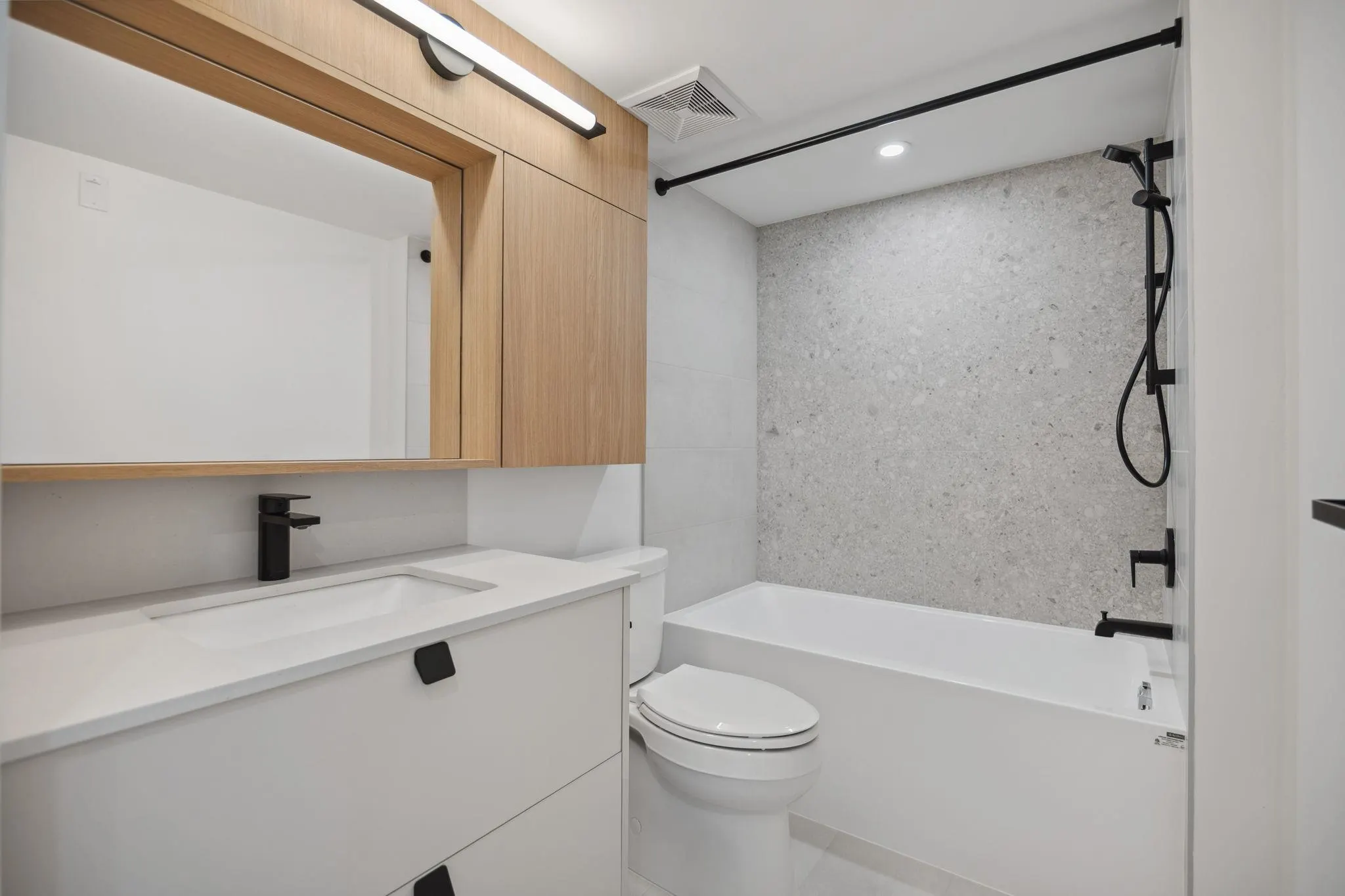 725 W 49 Avenue #123