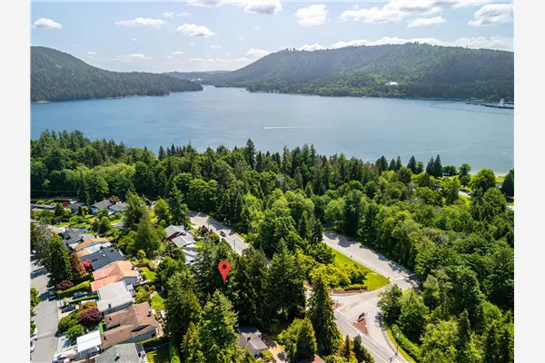 4150 Dollarton Highway