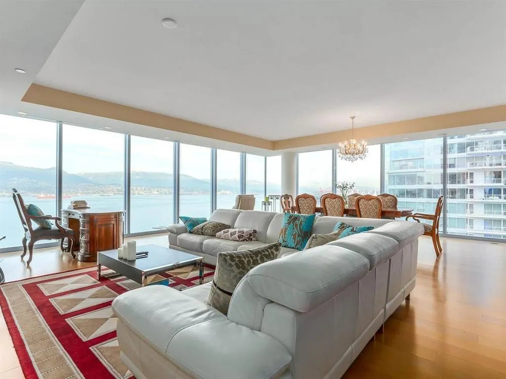 1169 W Cordova Street #1202
