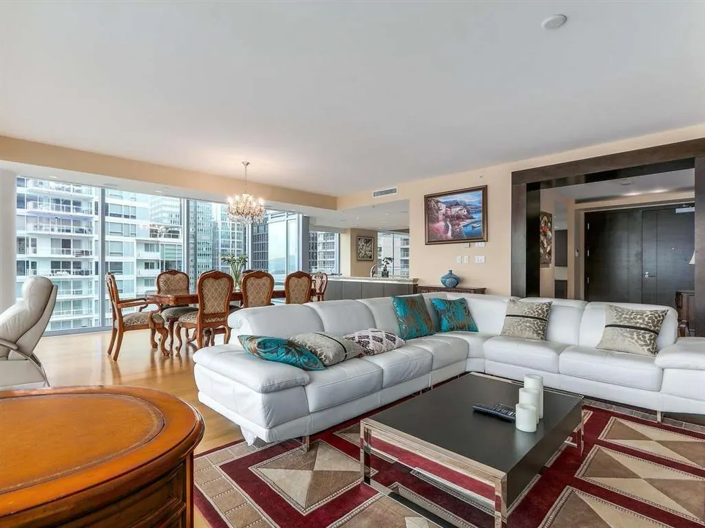 1169 W Cordova Street #1202