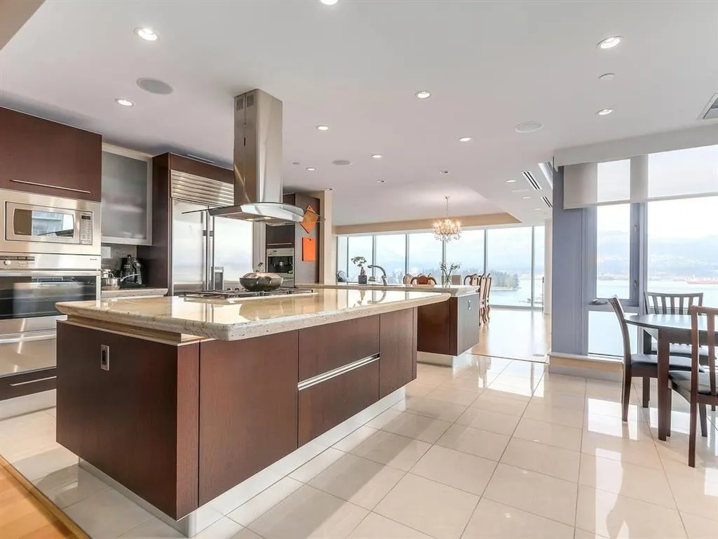 1169 W Cordova Street #1202