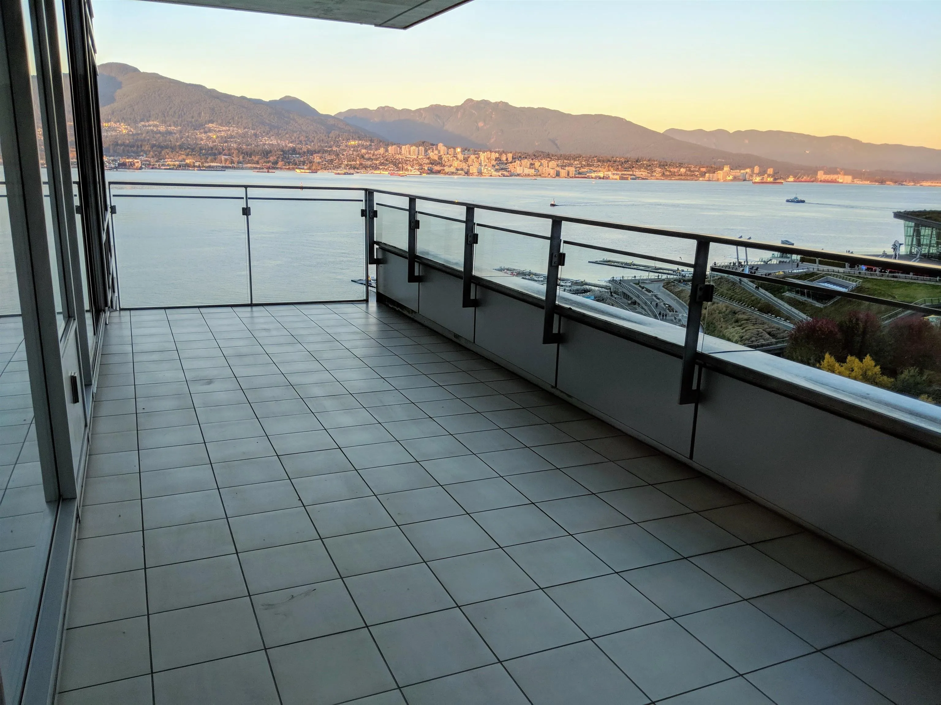 1169 W Cordova Street #1202