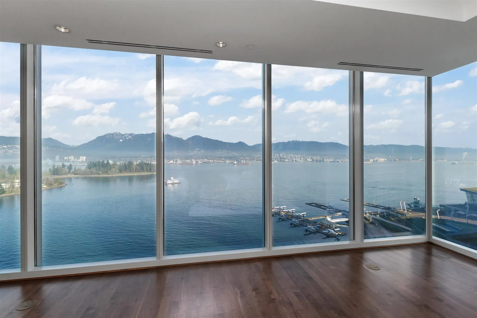 1169 W Cordova Street #1902