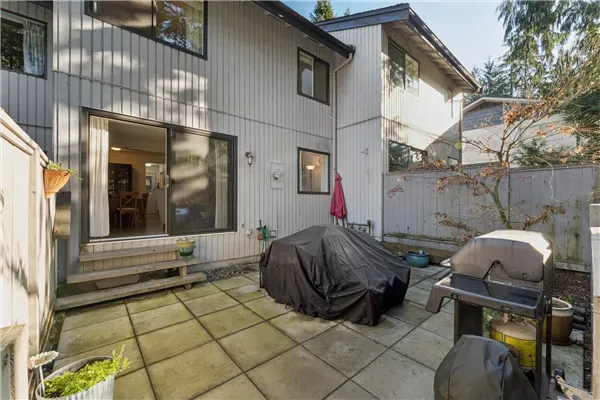 2060 Deep Cove Crescent