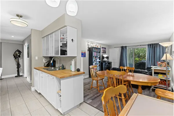 9847 Manchester Drive #112