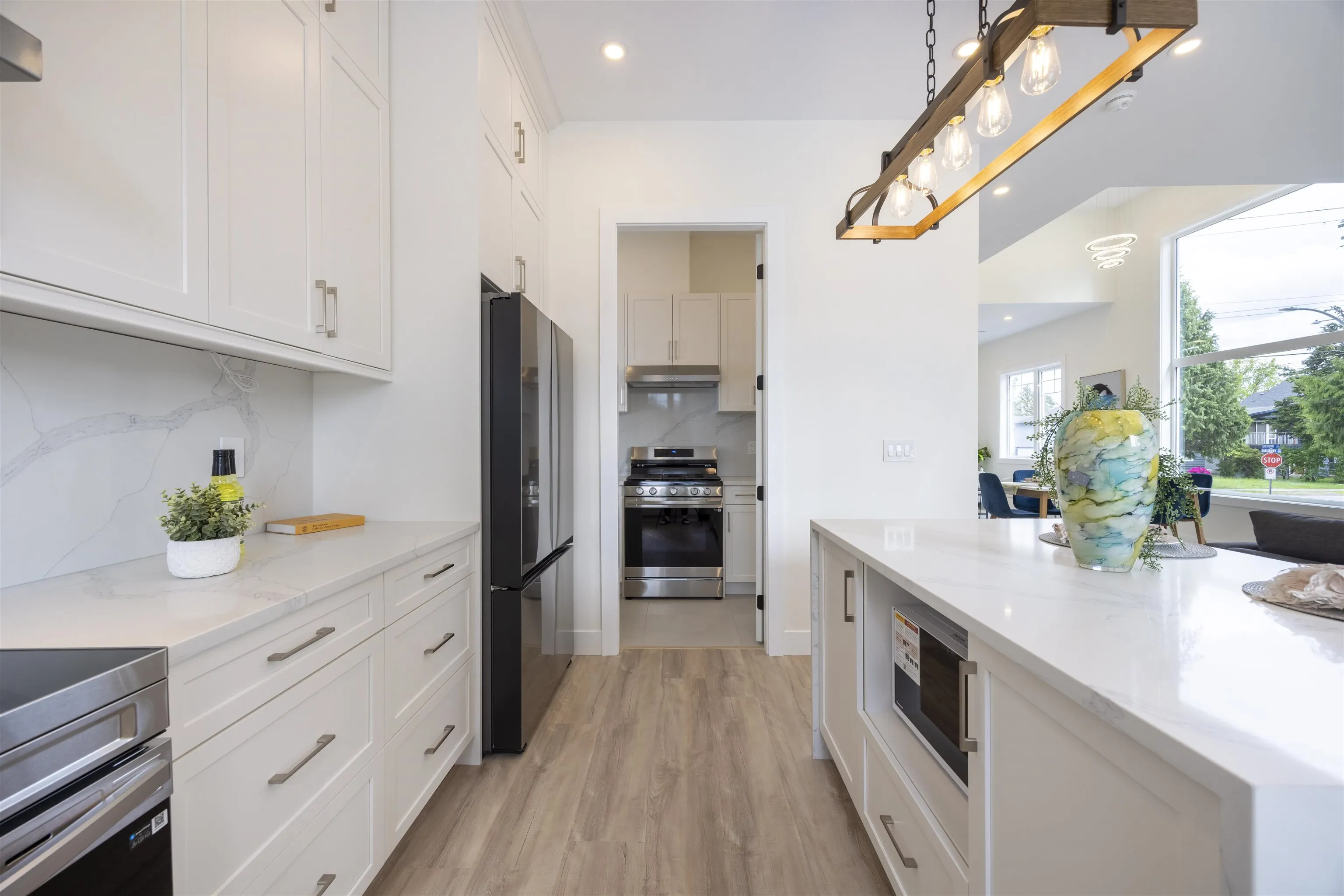 3321 Oxford Street