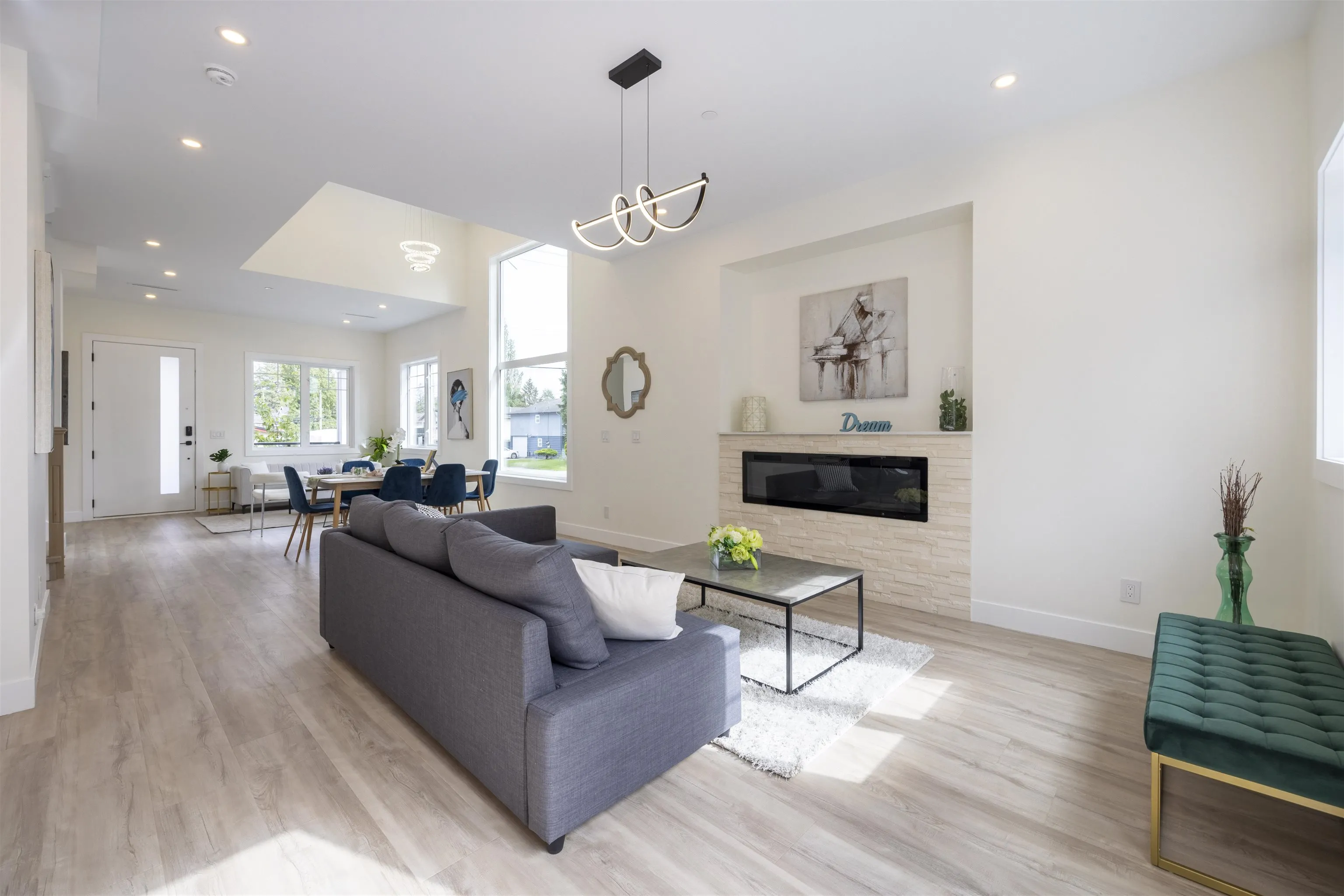 3321 Oxford Street