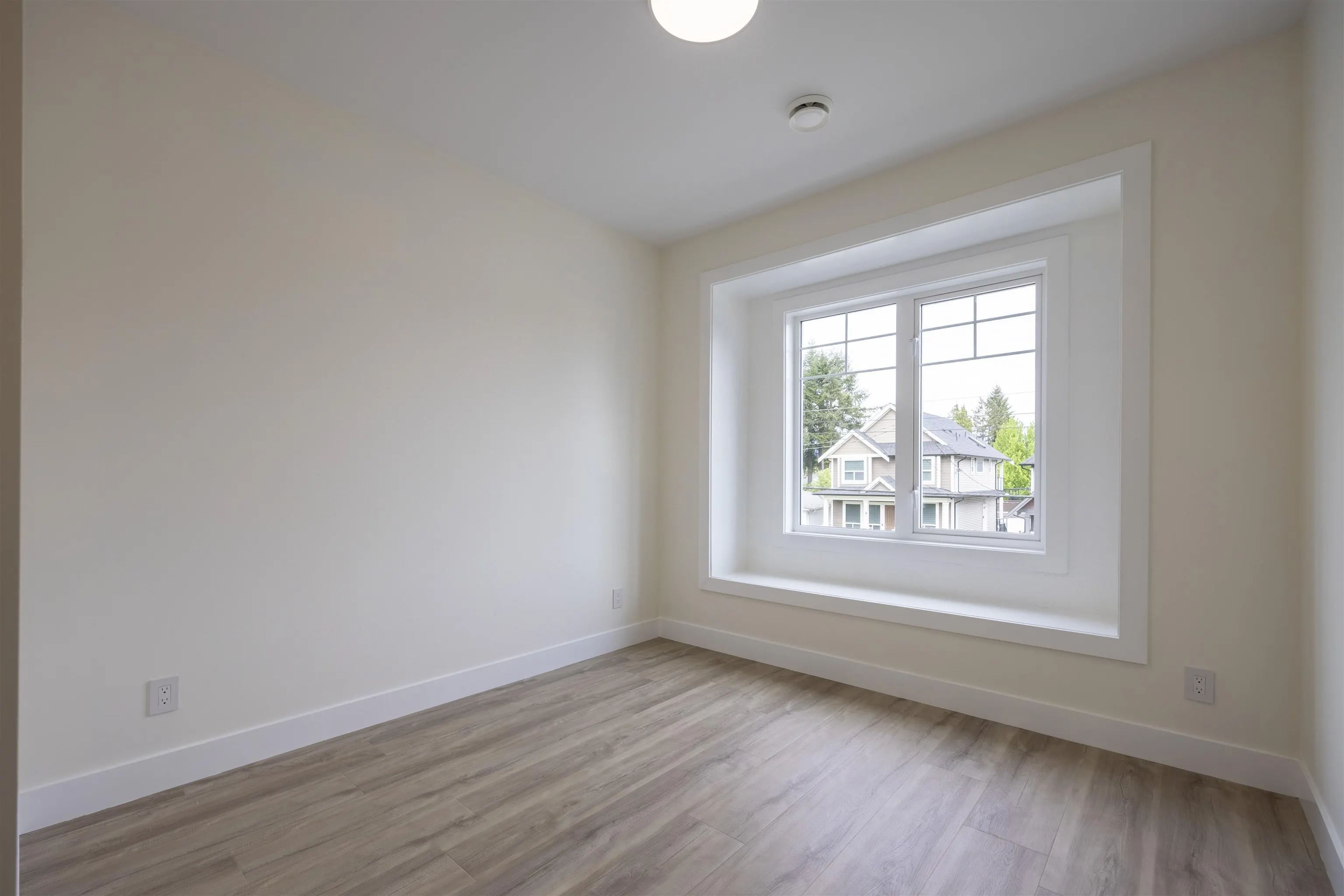 3321 Oxford Street