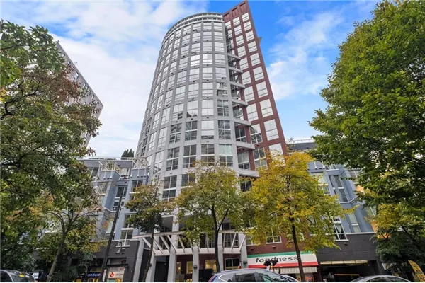 933 Seymour Street #403