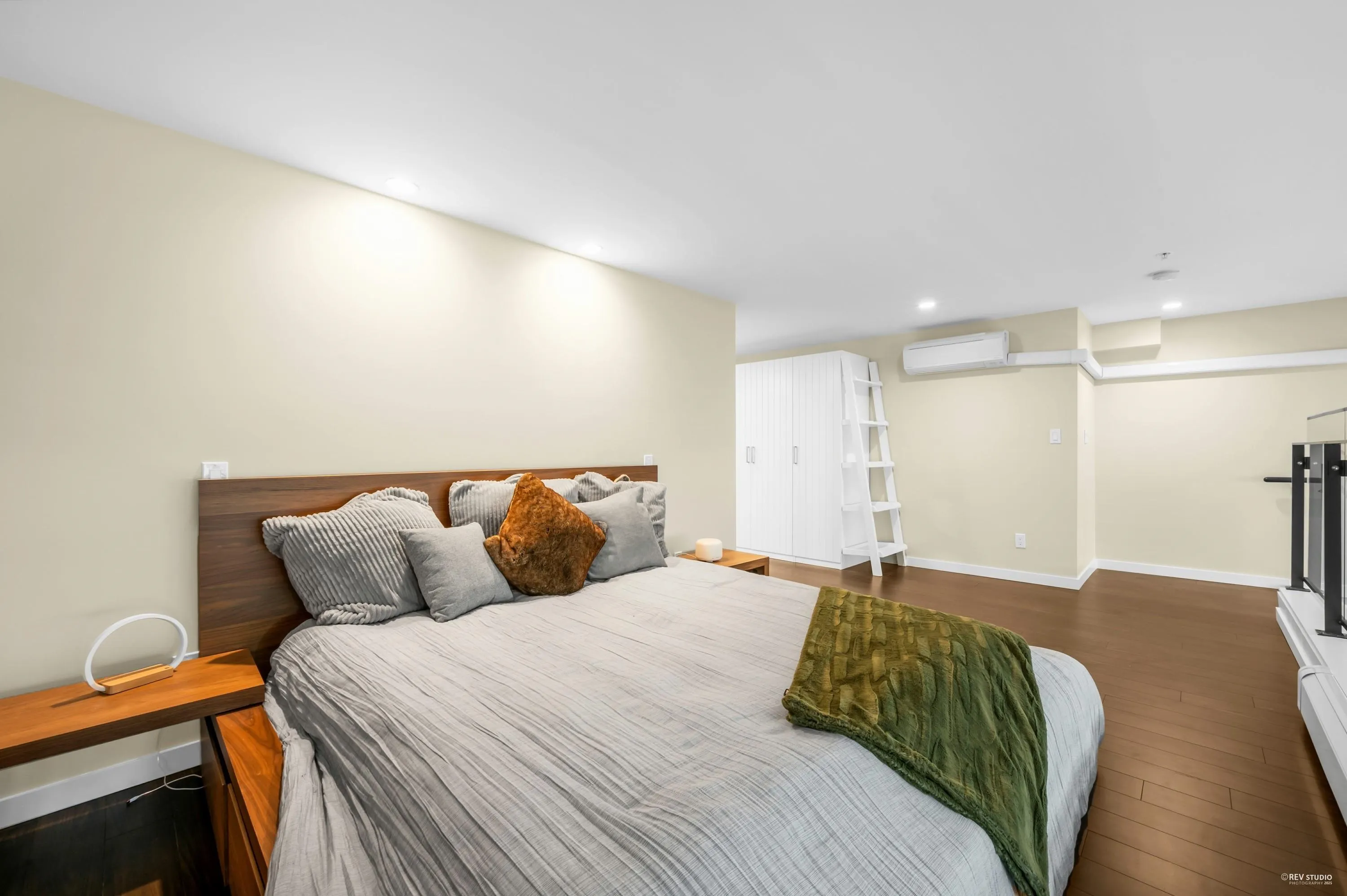 6311 Cambie Street #103