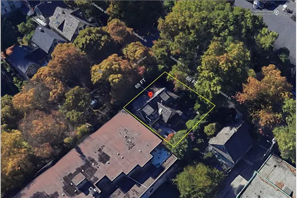 2544 Columbia Street