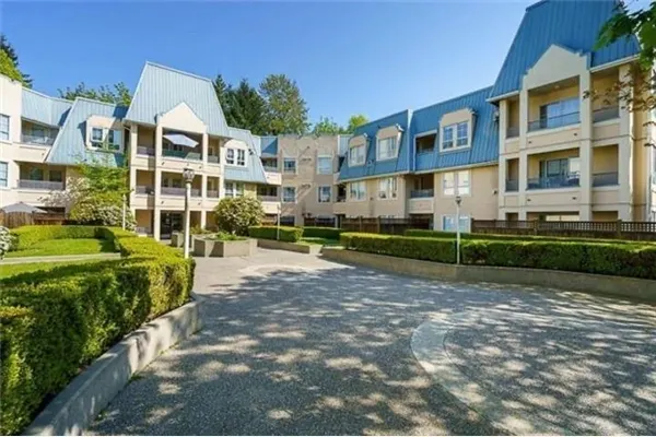 295 Schoolhouse Street #308