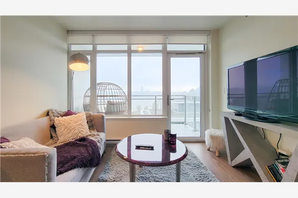 258 Nelson's Court #2101