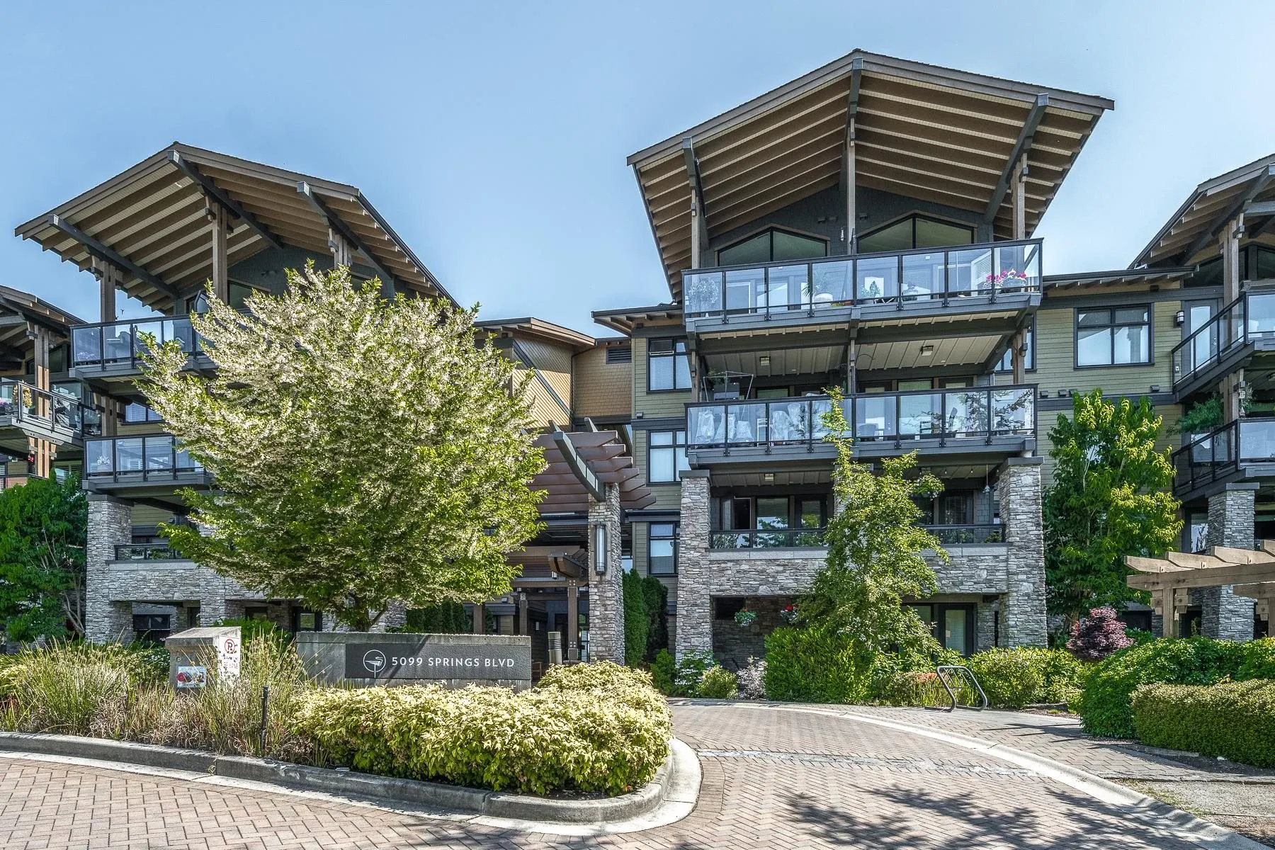 5099 Springs Boulevard #210