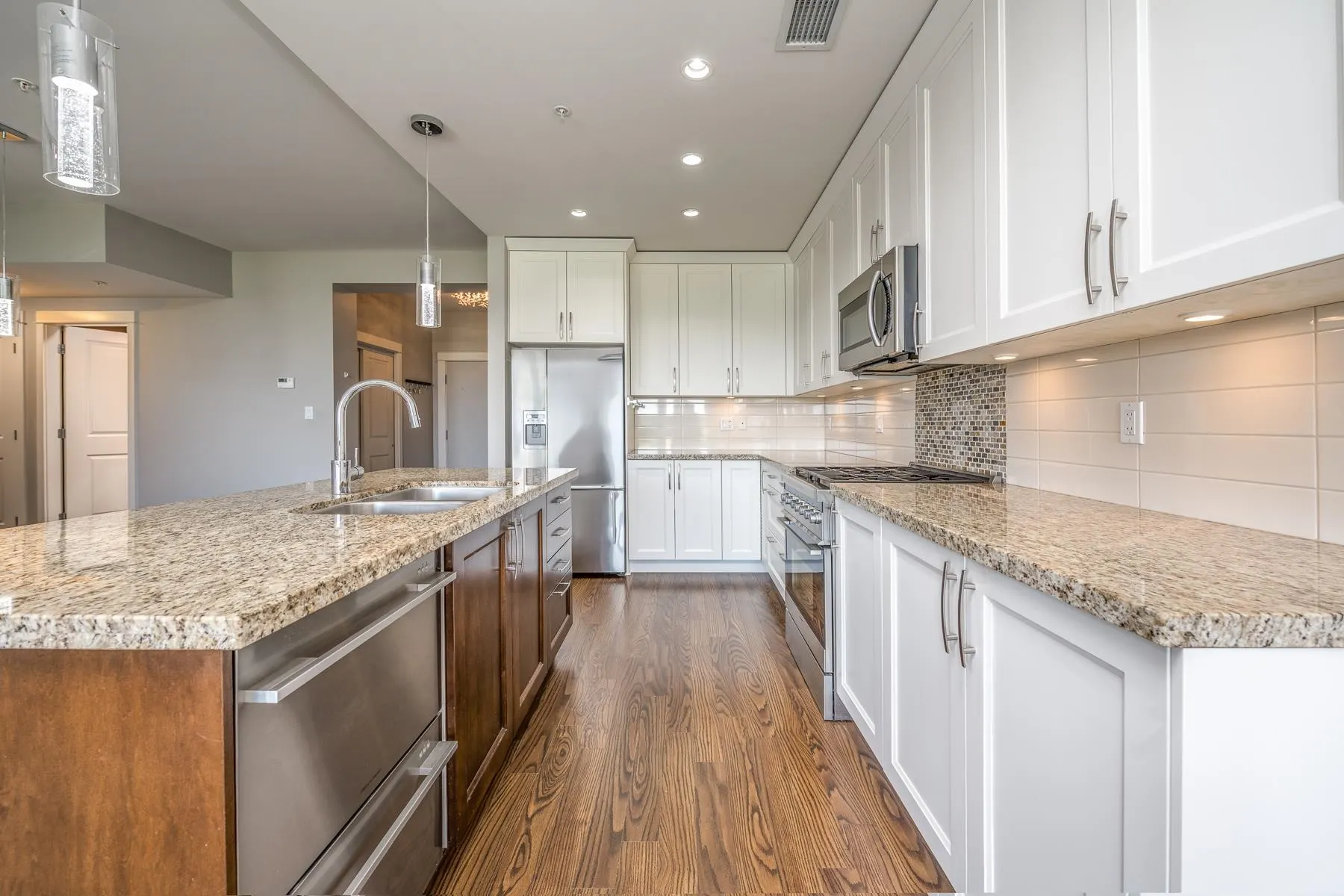5099 Springs Boulevard #210