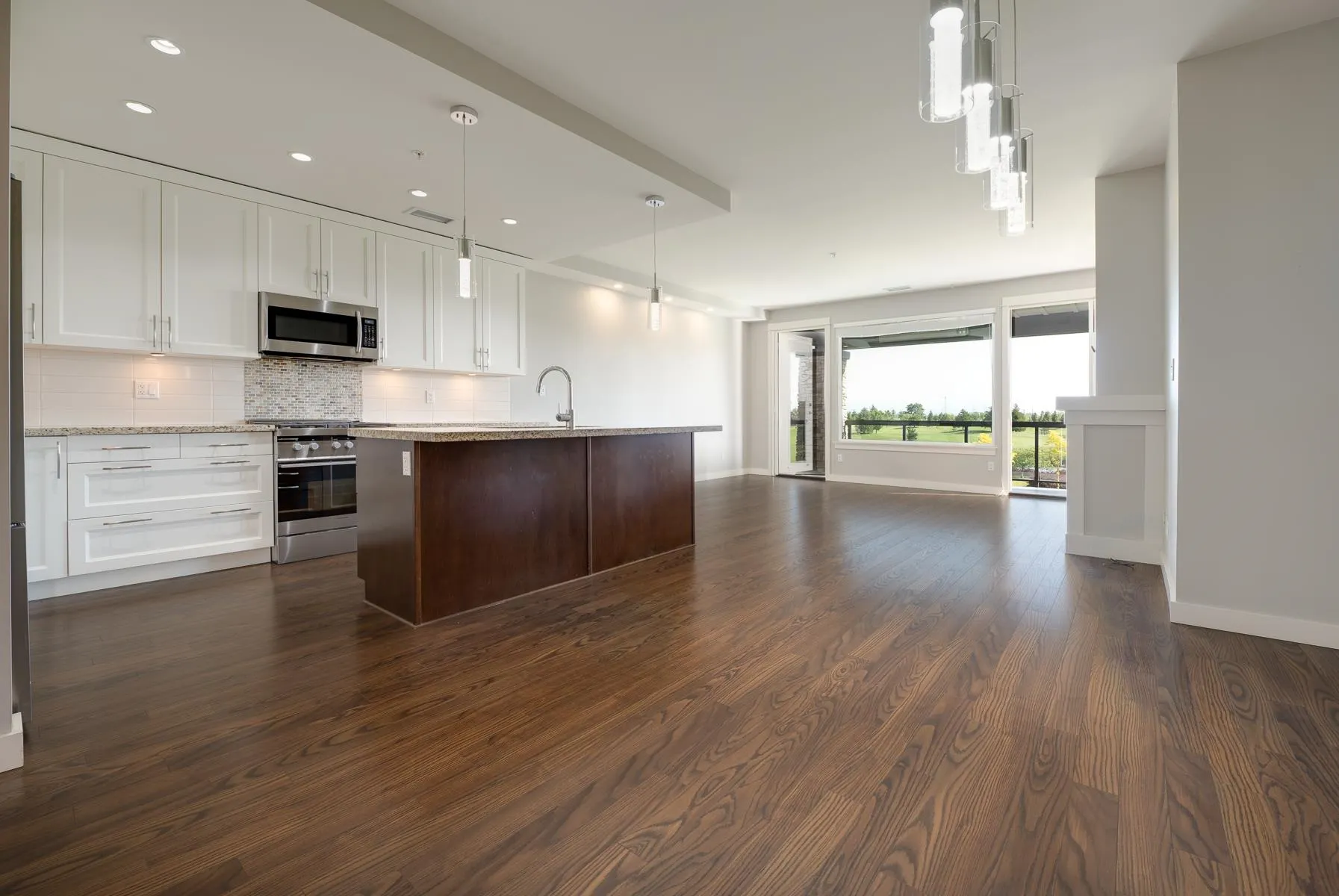 5099 Springs Boulevard #210