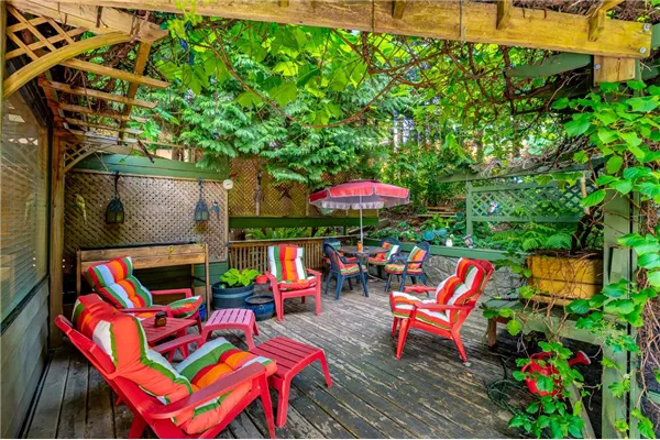 13575 Crestview Drive