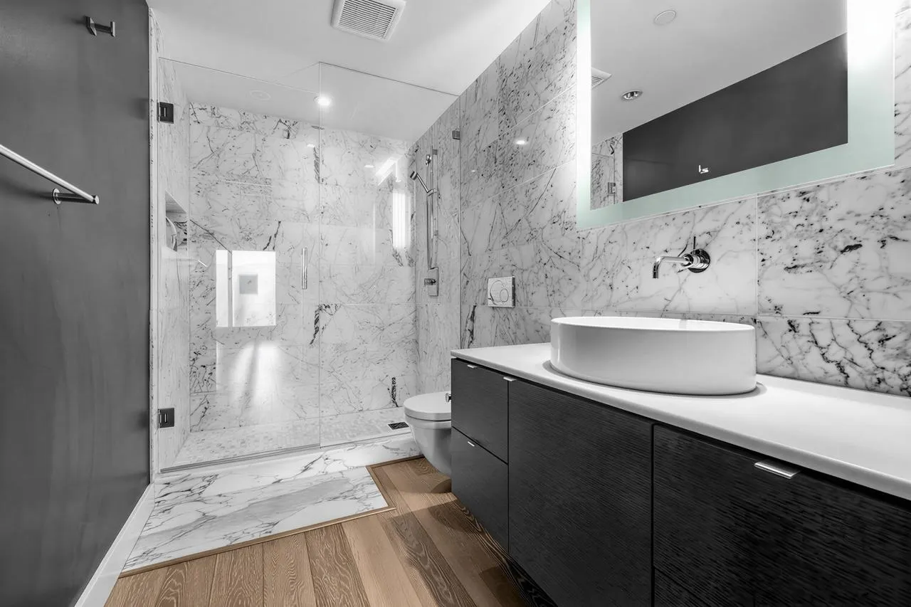 1499 W Pender Street #1202