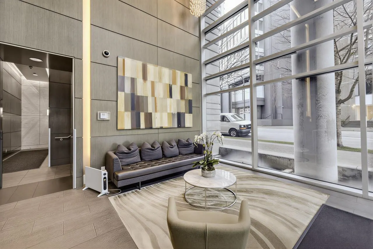 1499 W Pender Street #1202