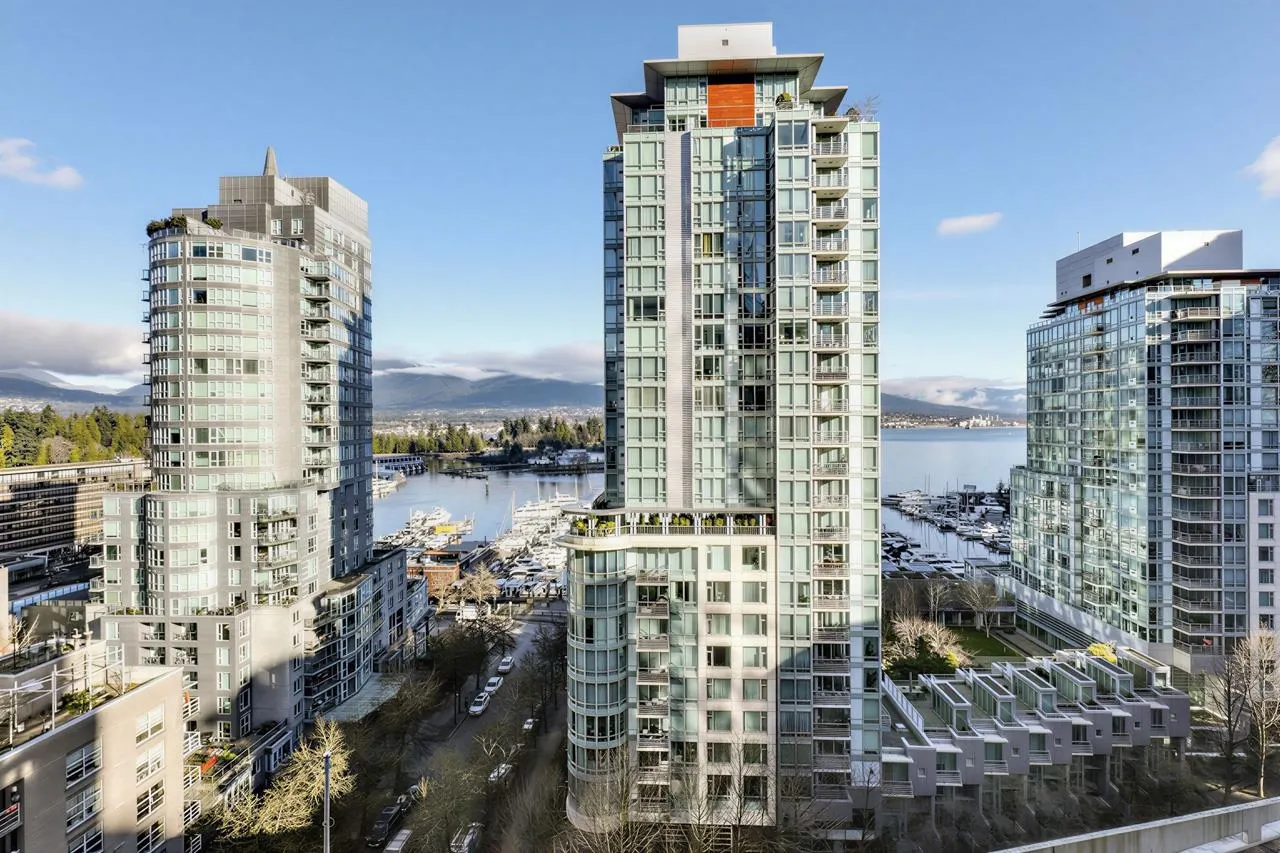 1499 W Pender Street #1202