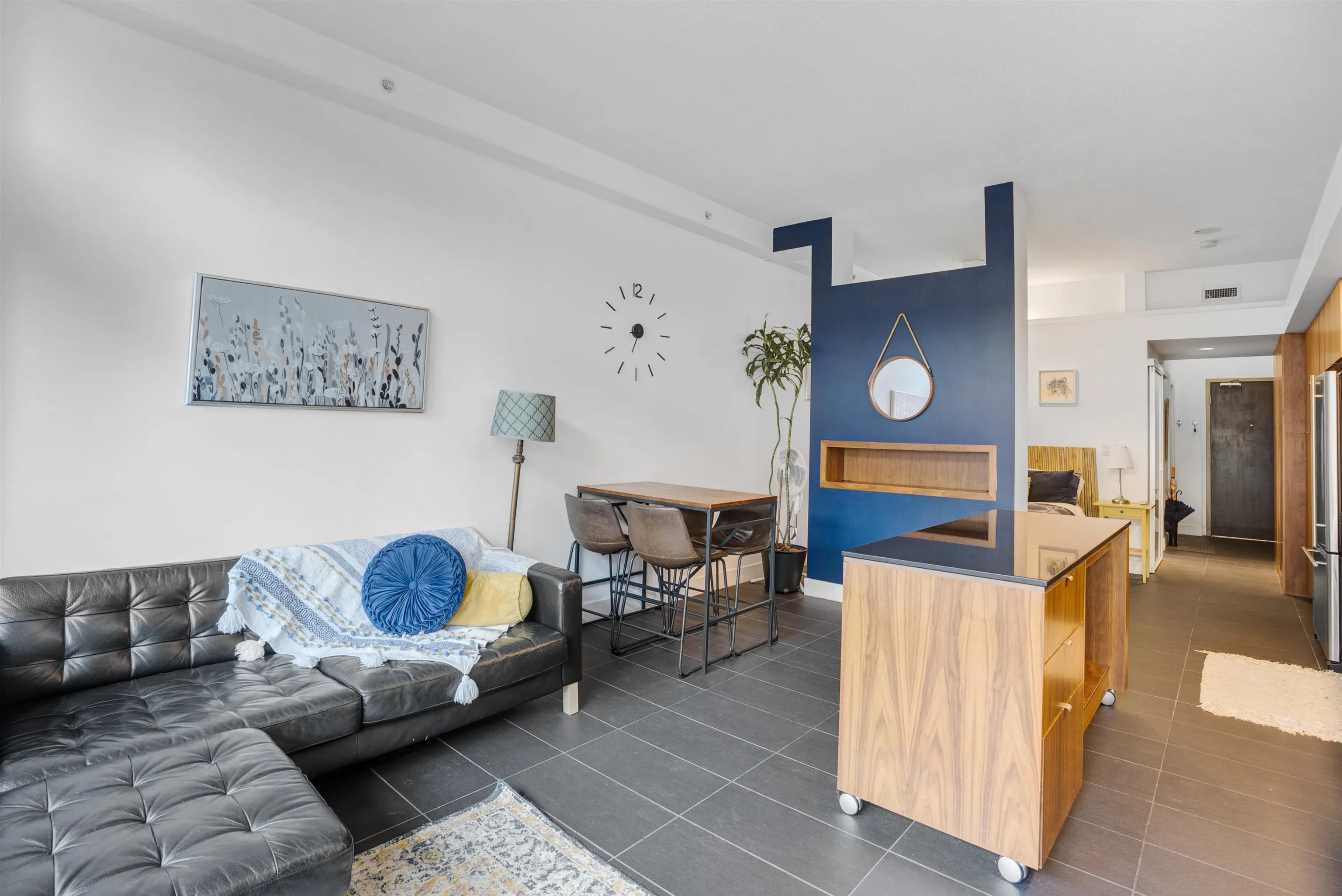 33 W Pender Street #309