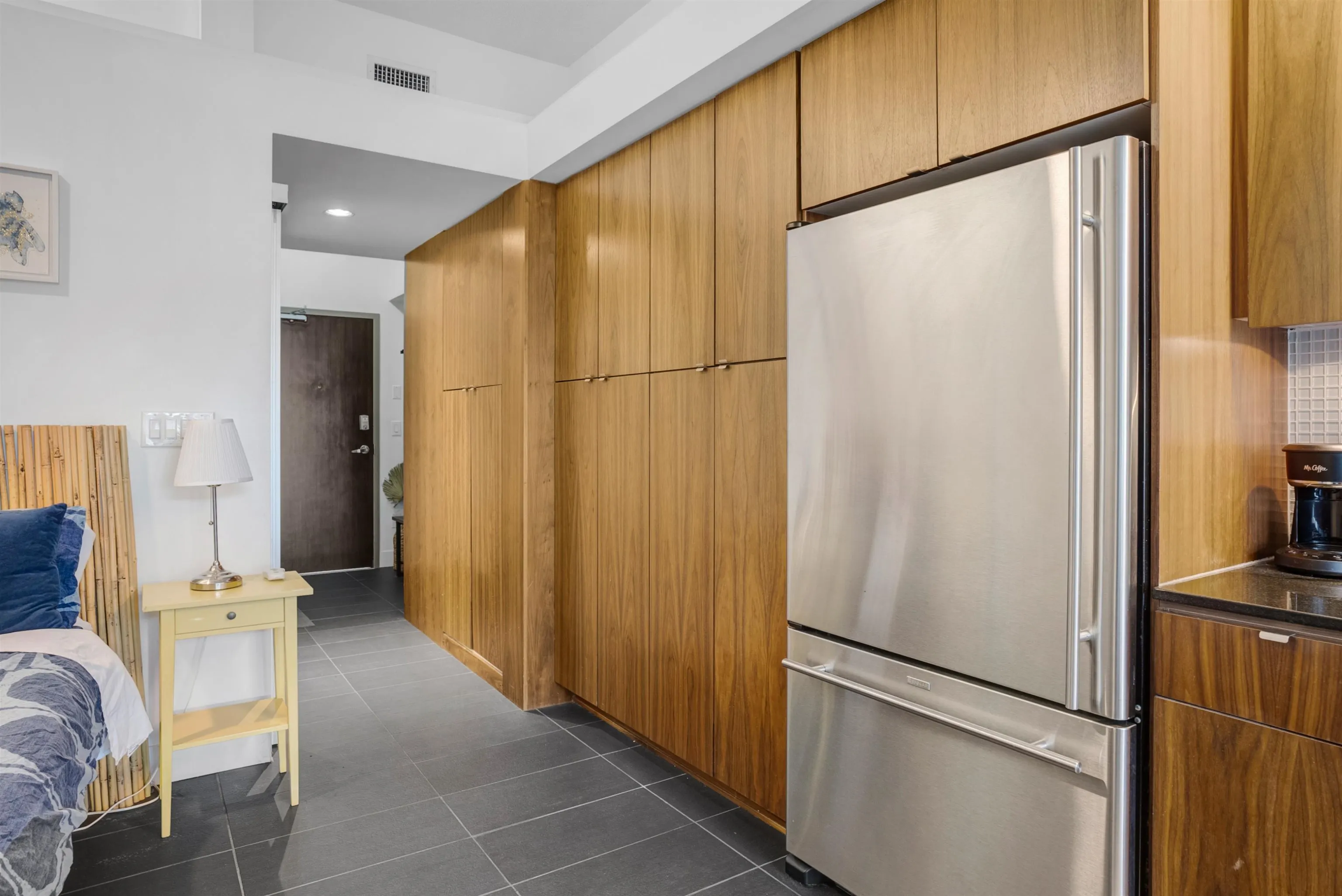 33 W Pender Street #309