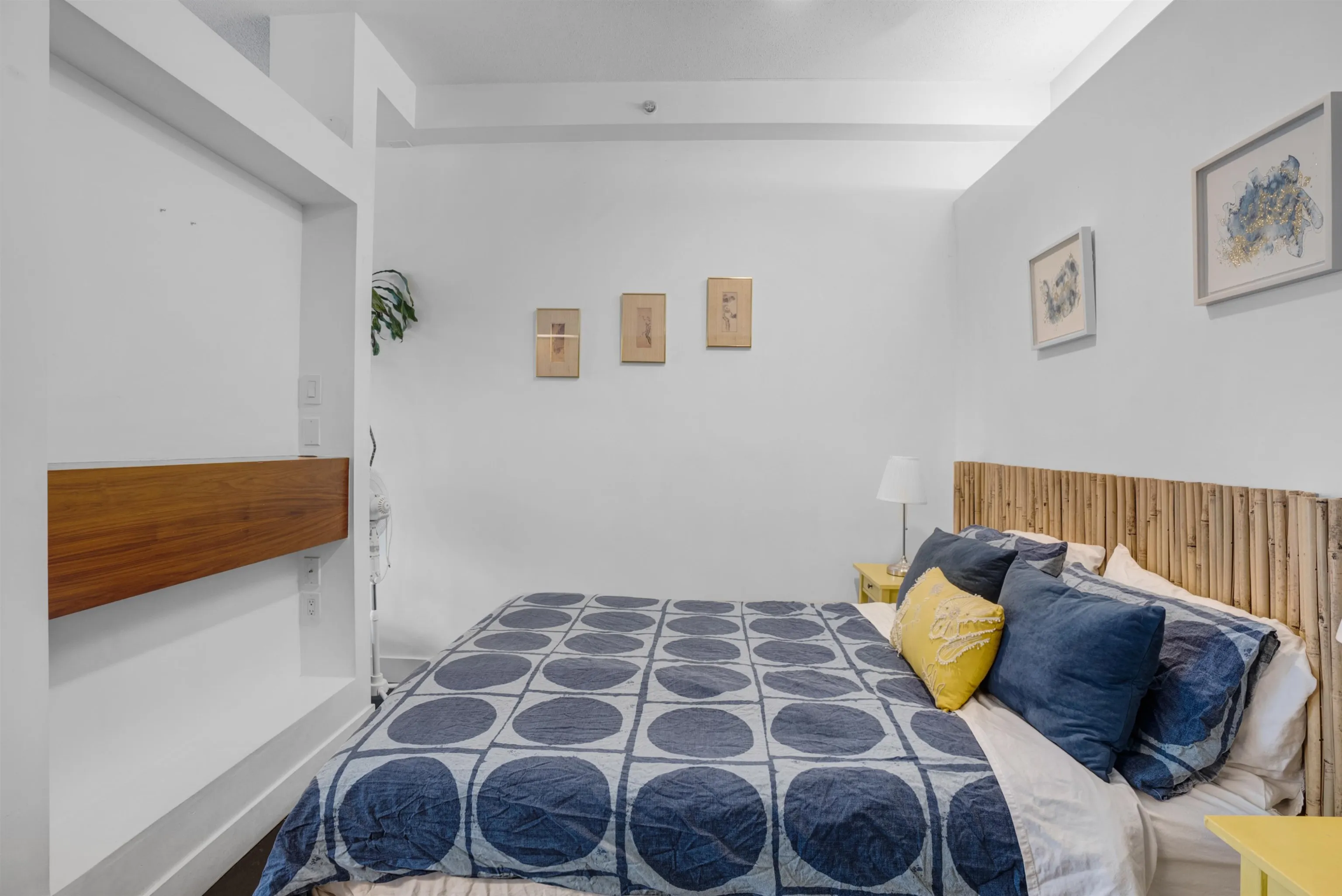 33 W Pender Street #309