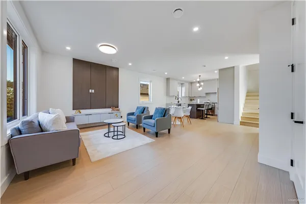 4211 Graveley Street #2