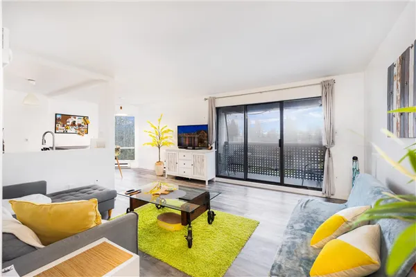 340 Ginger Drive #408