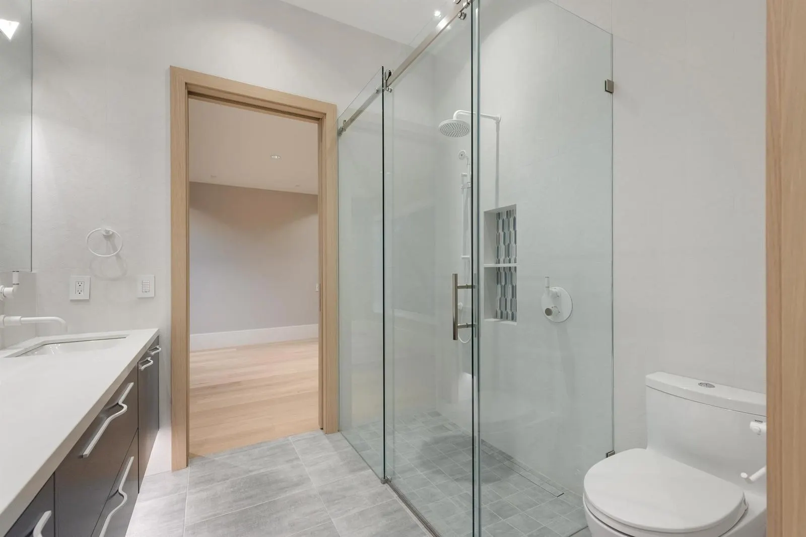 2128 W 21st Avenue #1