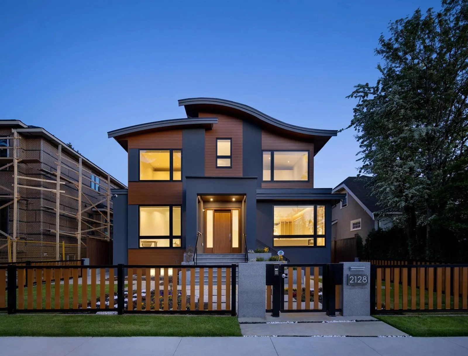 2128 W 21st Avenue #1