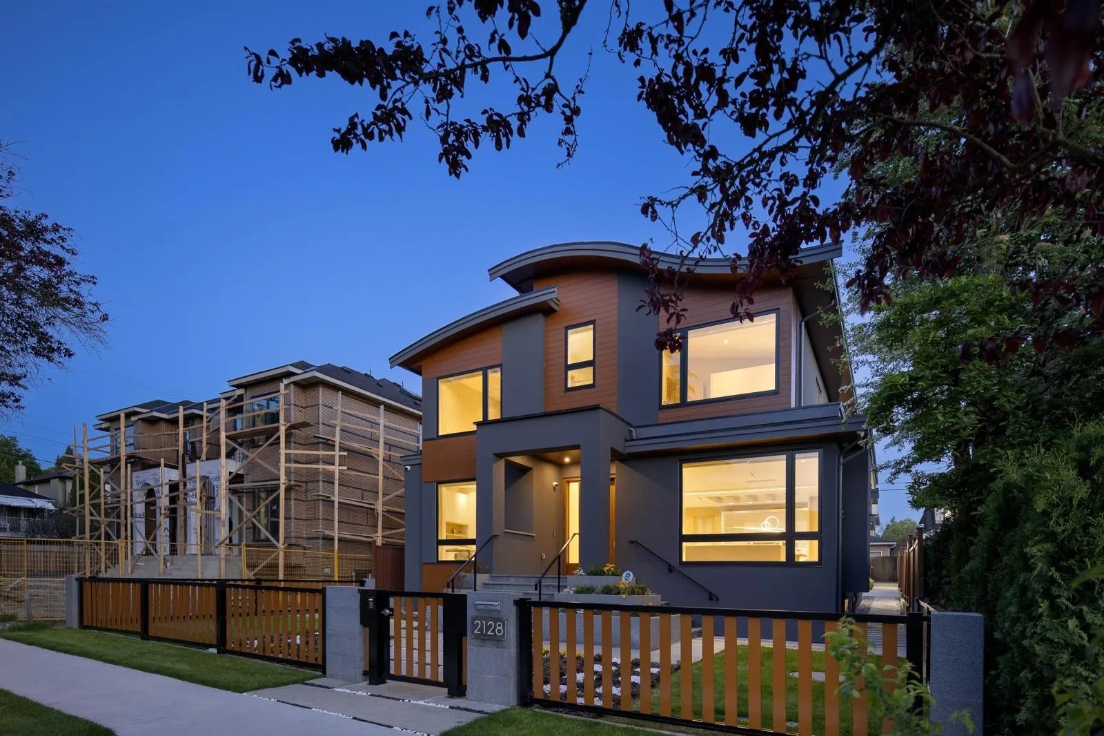 2128 W 21st Avenue #1